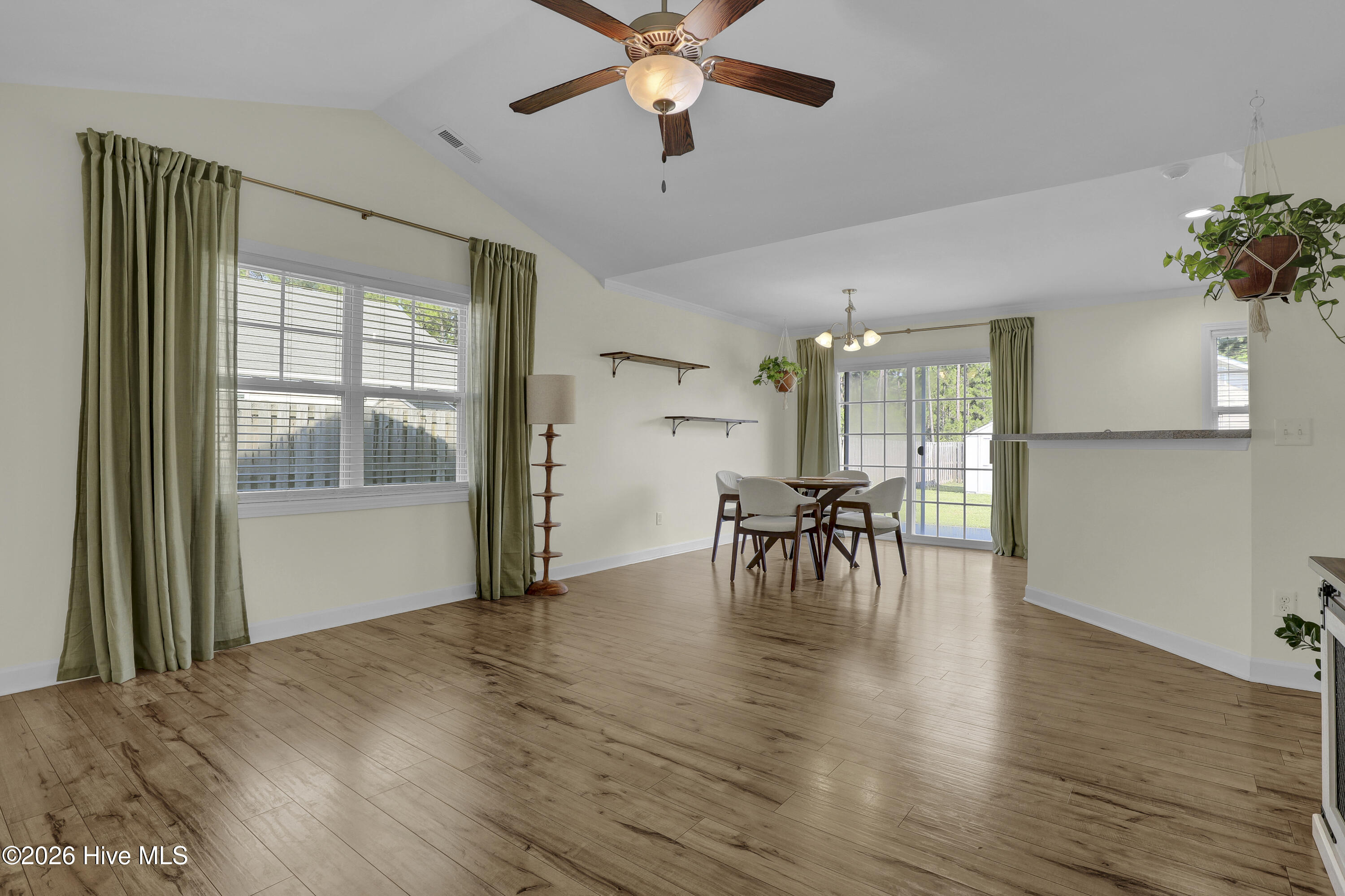 400 Blue Pennant Court Property Photo 6