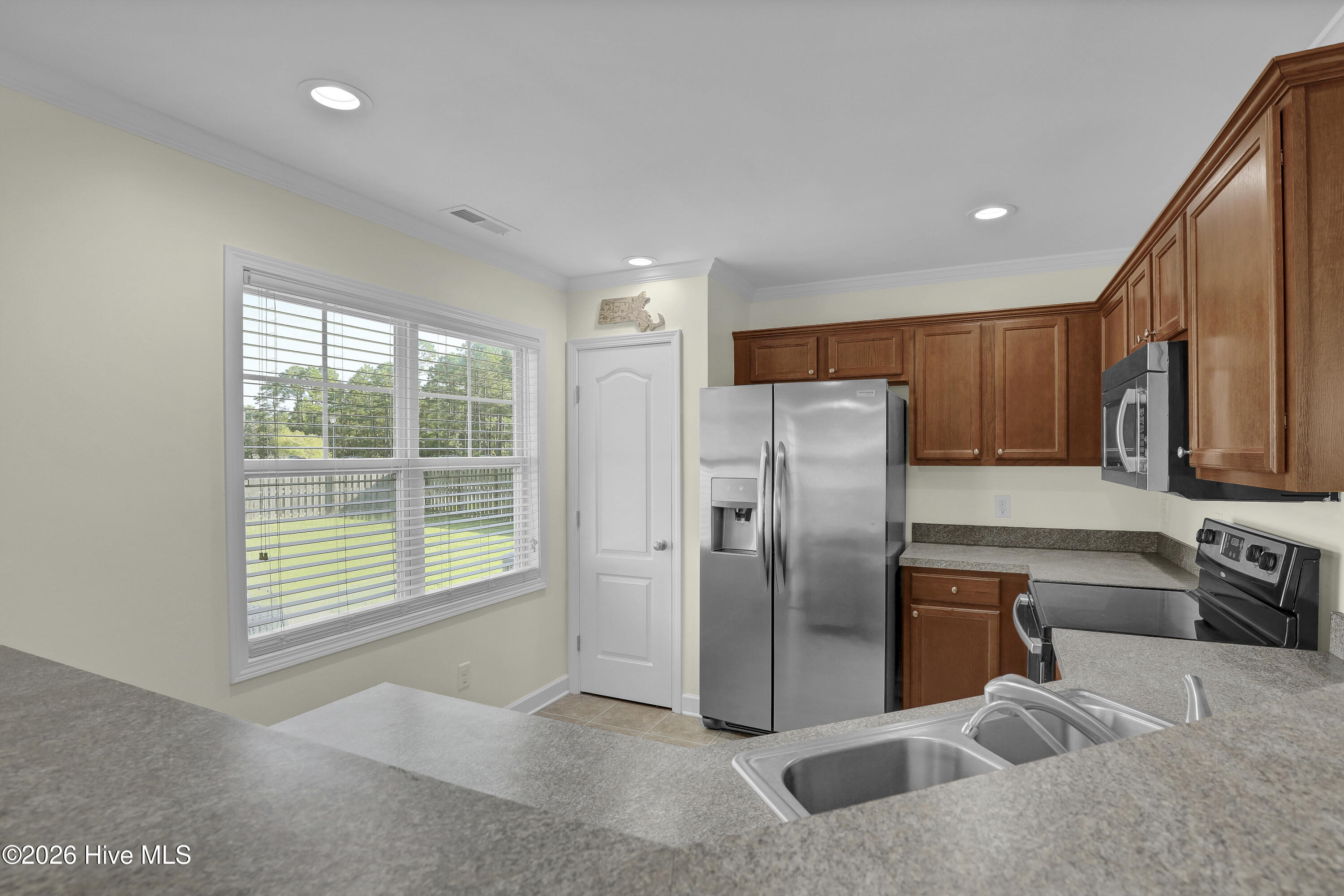400 Blue Pennant Court Property Photo 11
