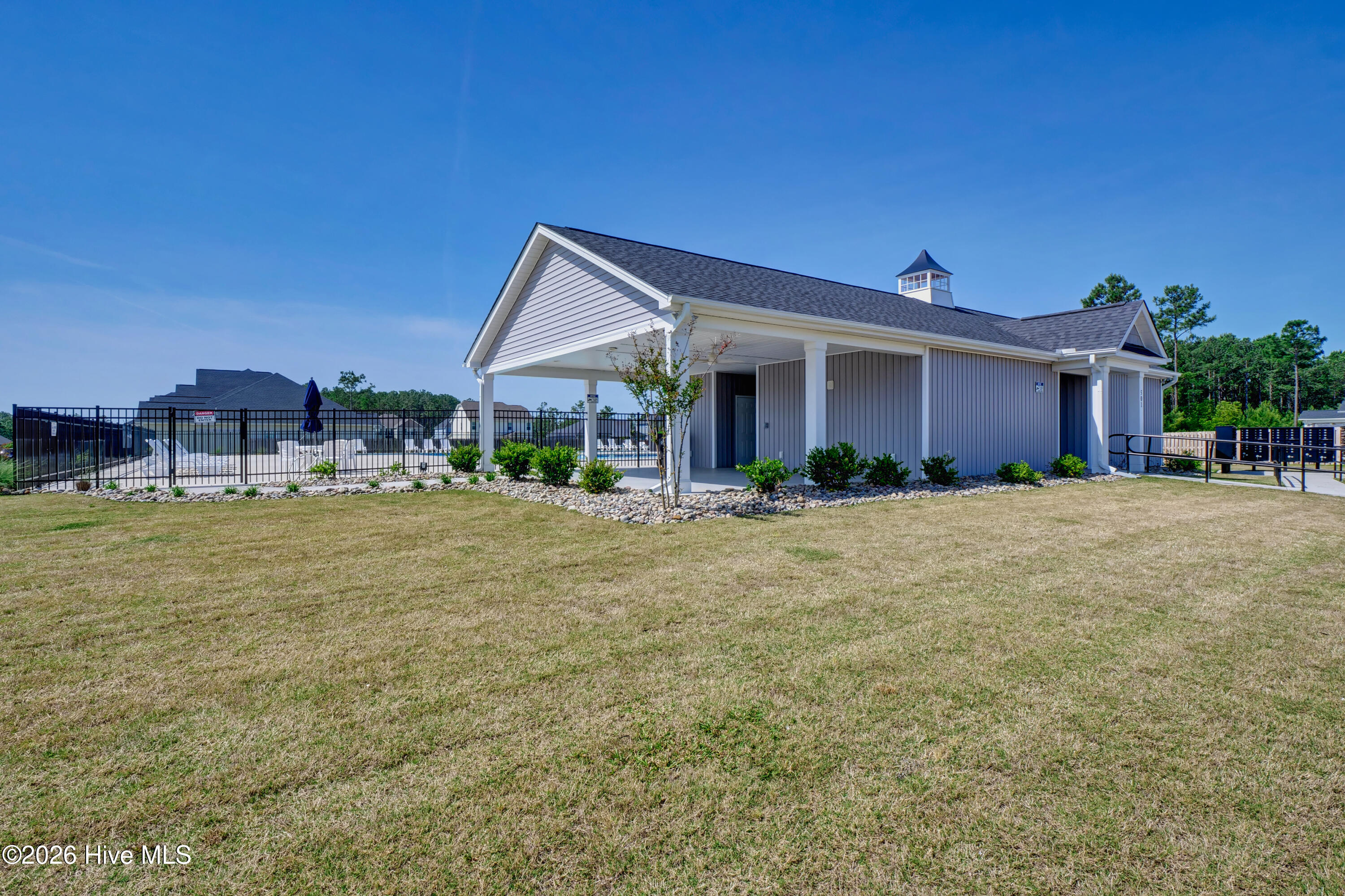 400 Blue Pennant Court Property Photo 32