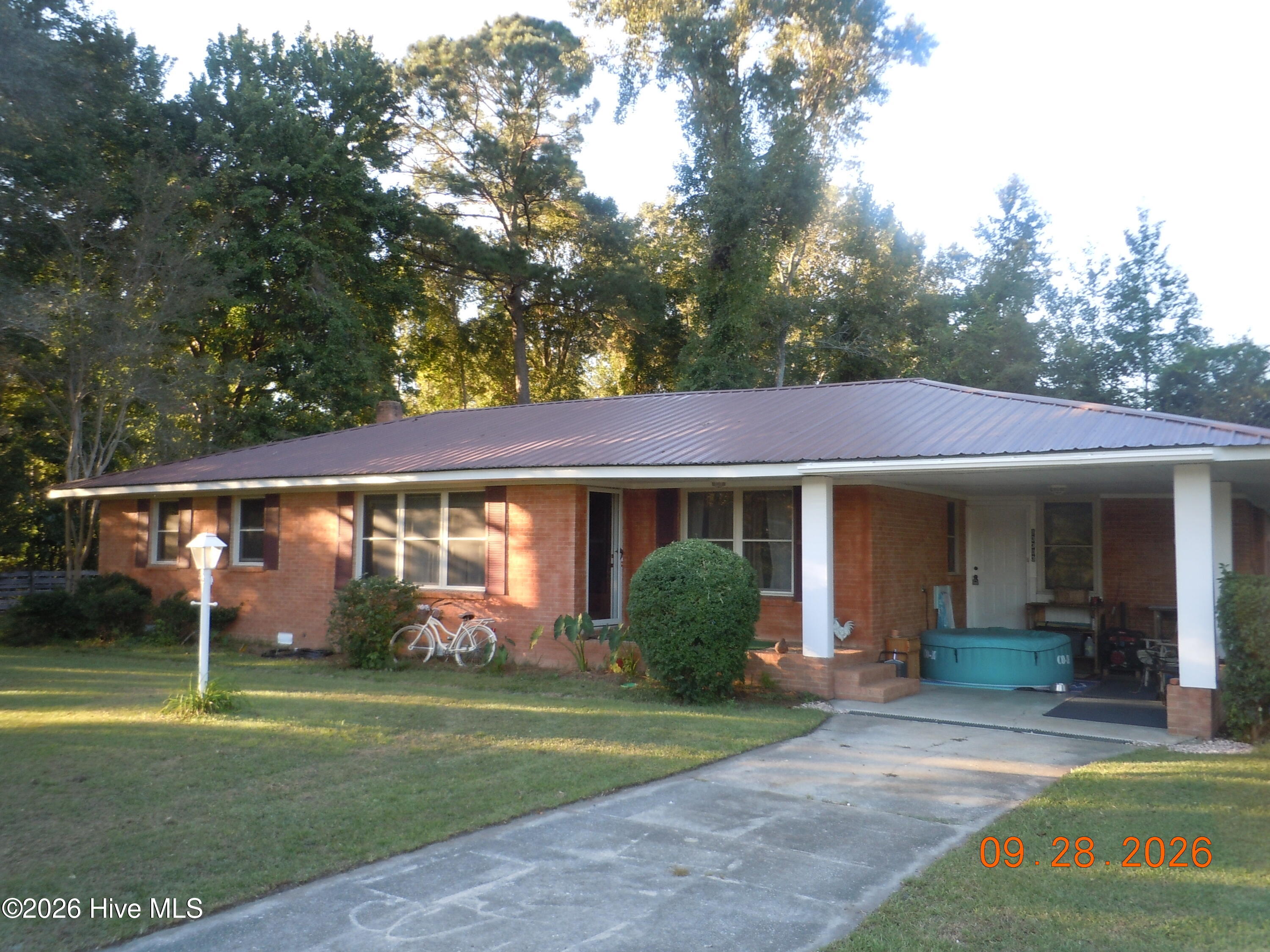 13303 Swamp Fox Highway E Property Photo 1