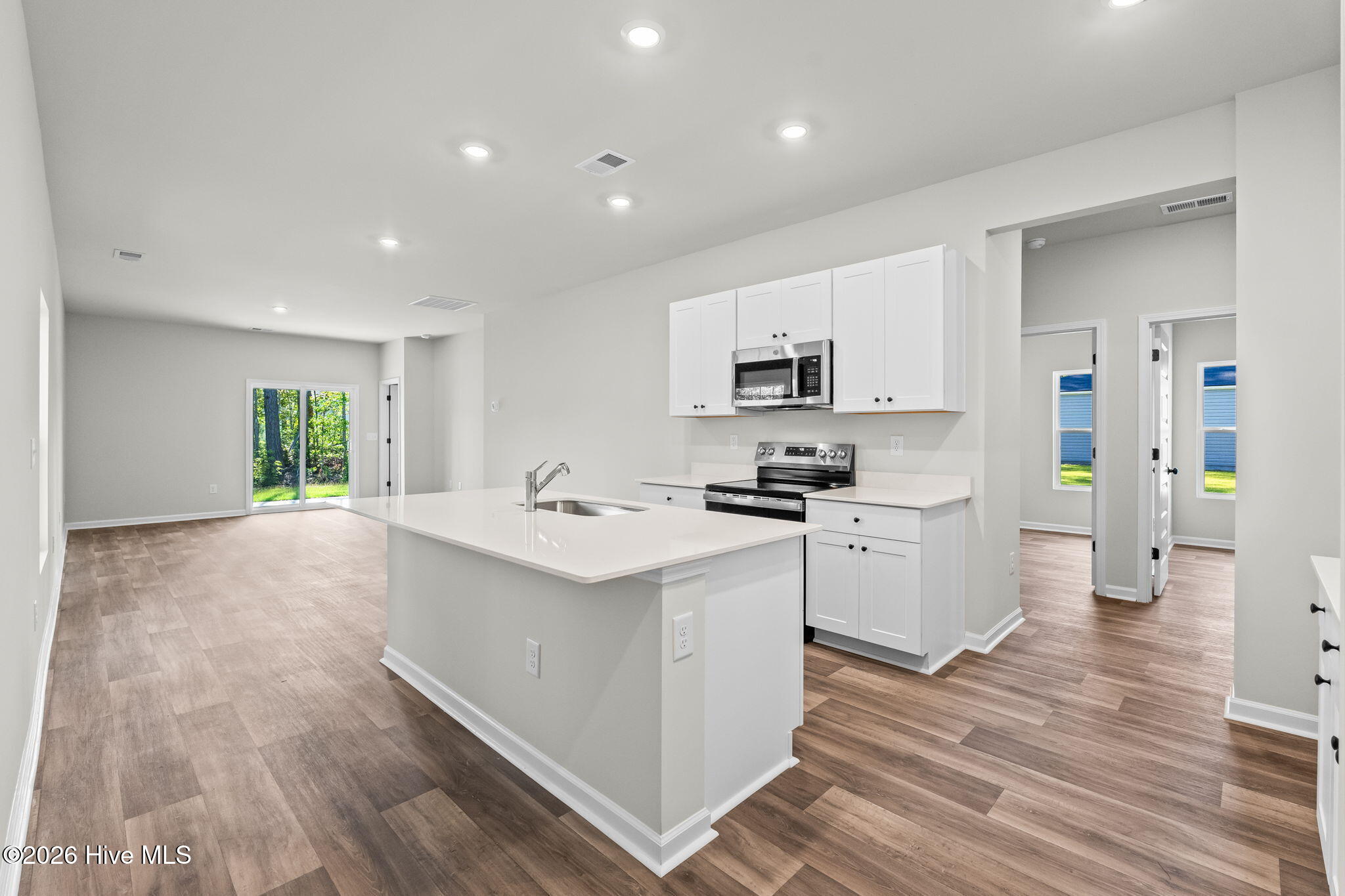 1033 Harbor Drive Property Photo 3