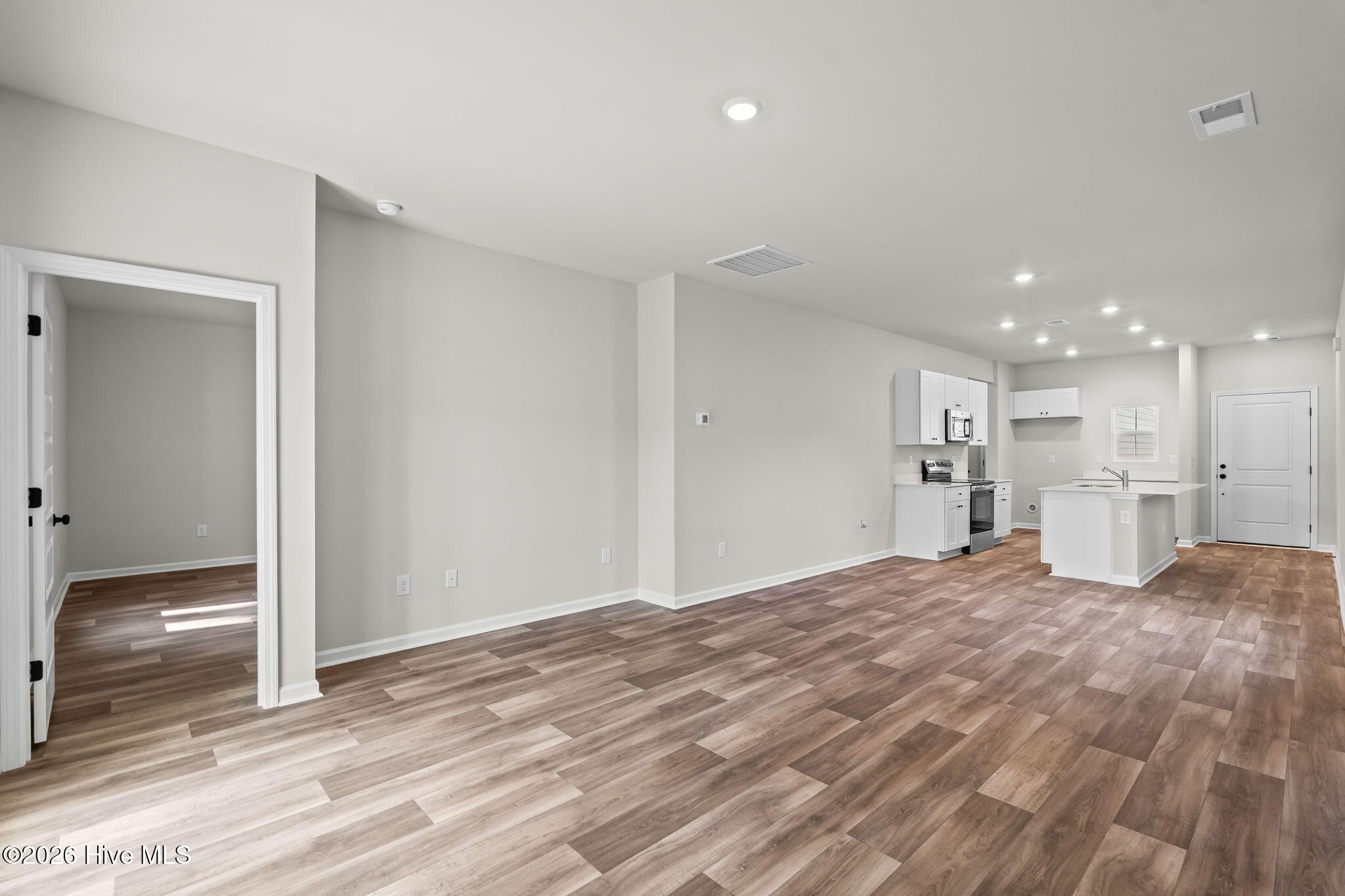 1033 Harbor Drive Property Photo 8