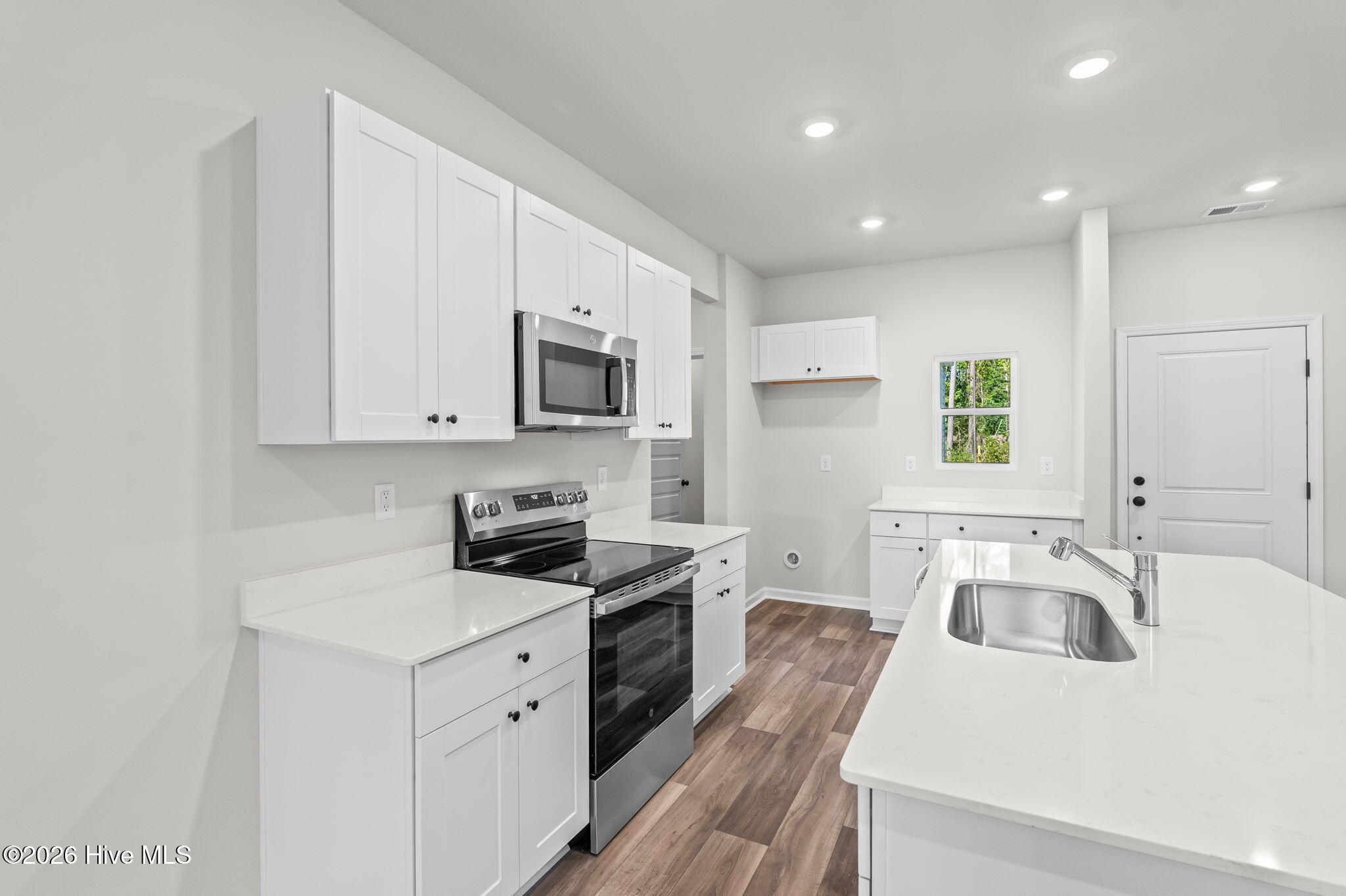 1033 Harbor Drive Property Photo 13