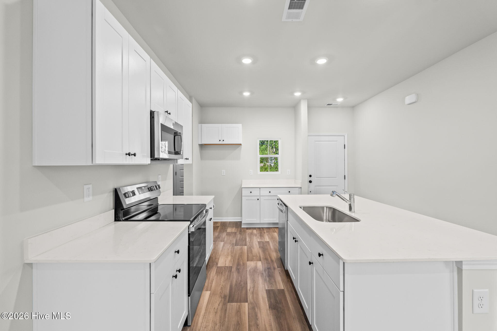 1033 Harbor Drive Property Photo 14