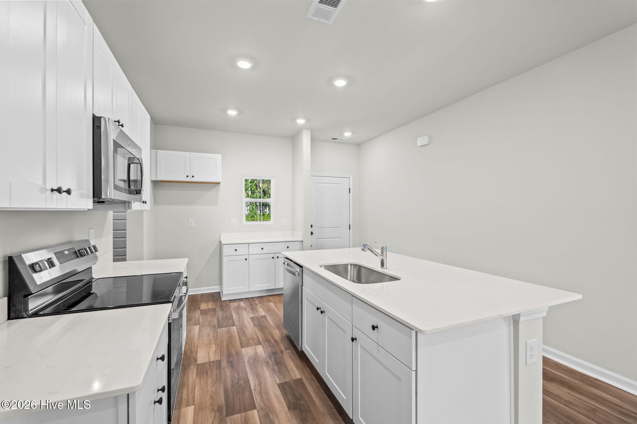 1033 Harbor Drive Property Photo 15
