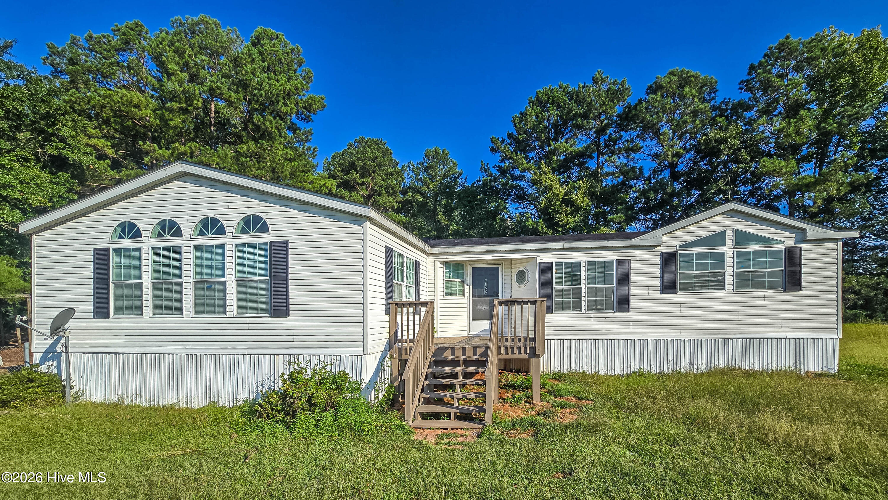 122 Langston Drive Property Photo 2