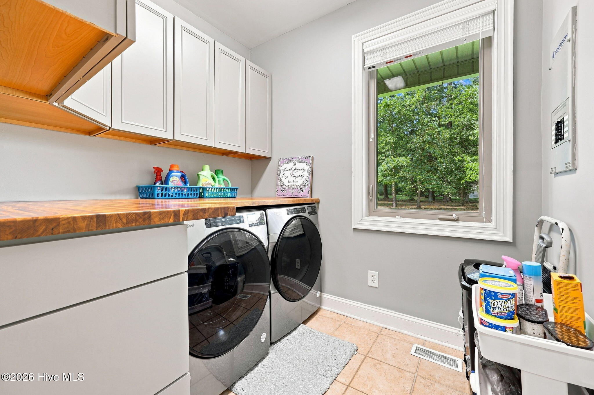 103 Cooper Court Property Photo 27