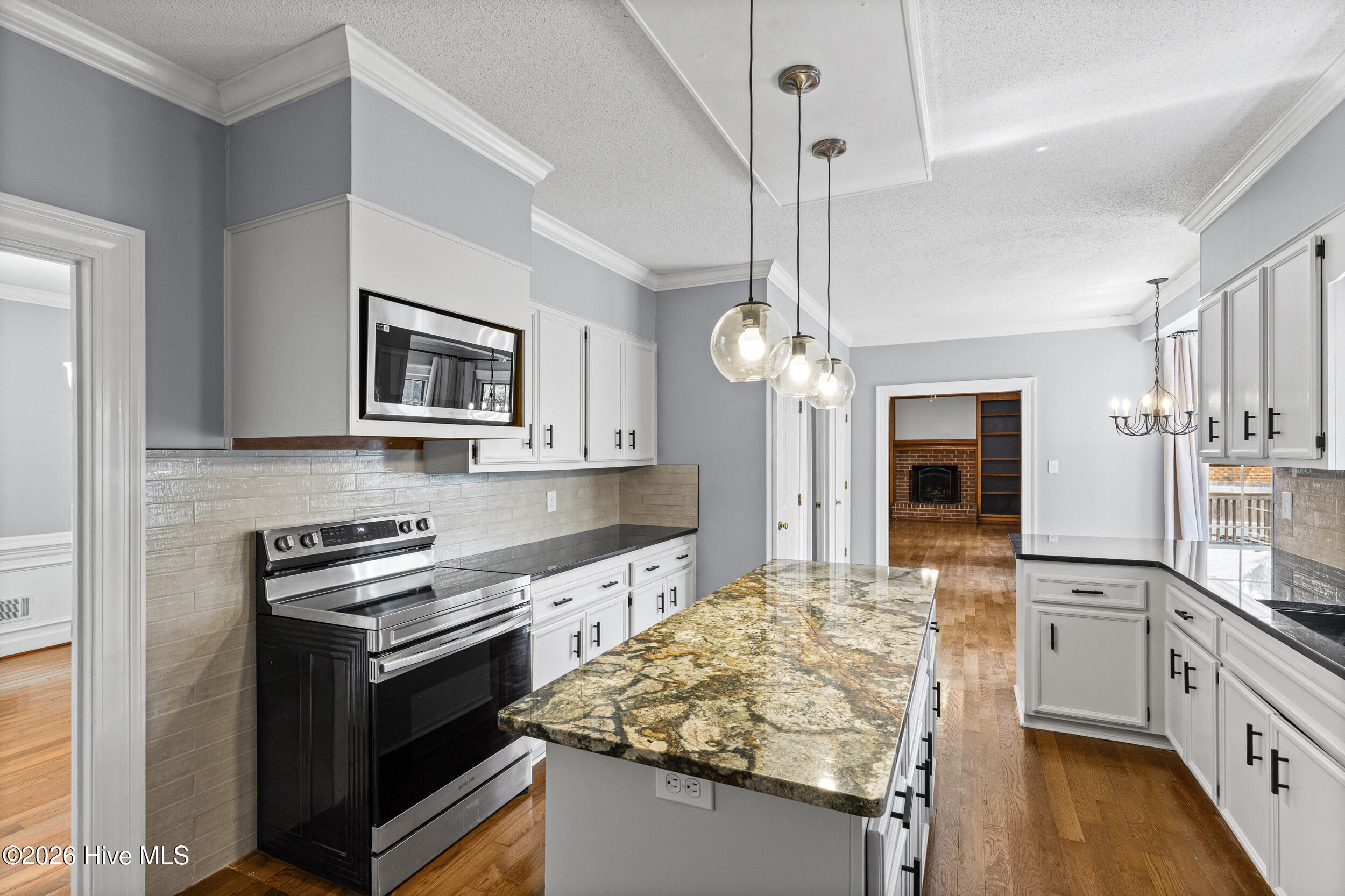 4230 Quail Springs Circle Property Photo 7