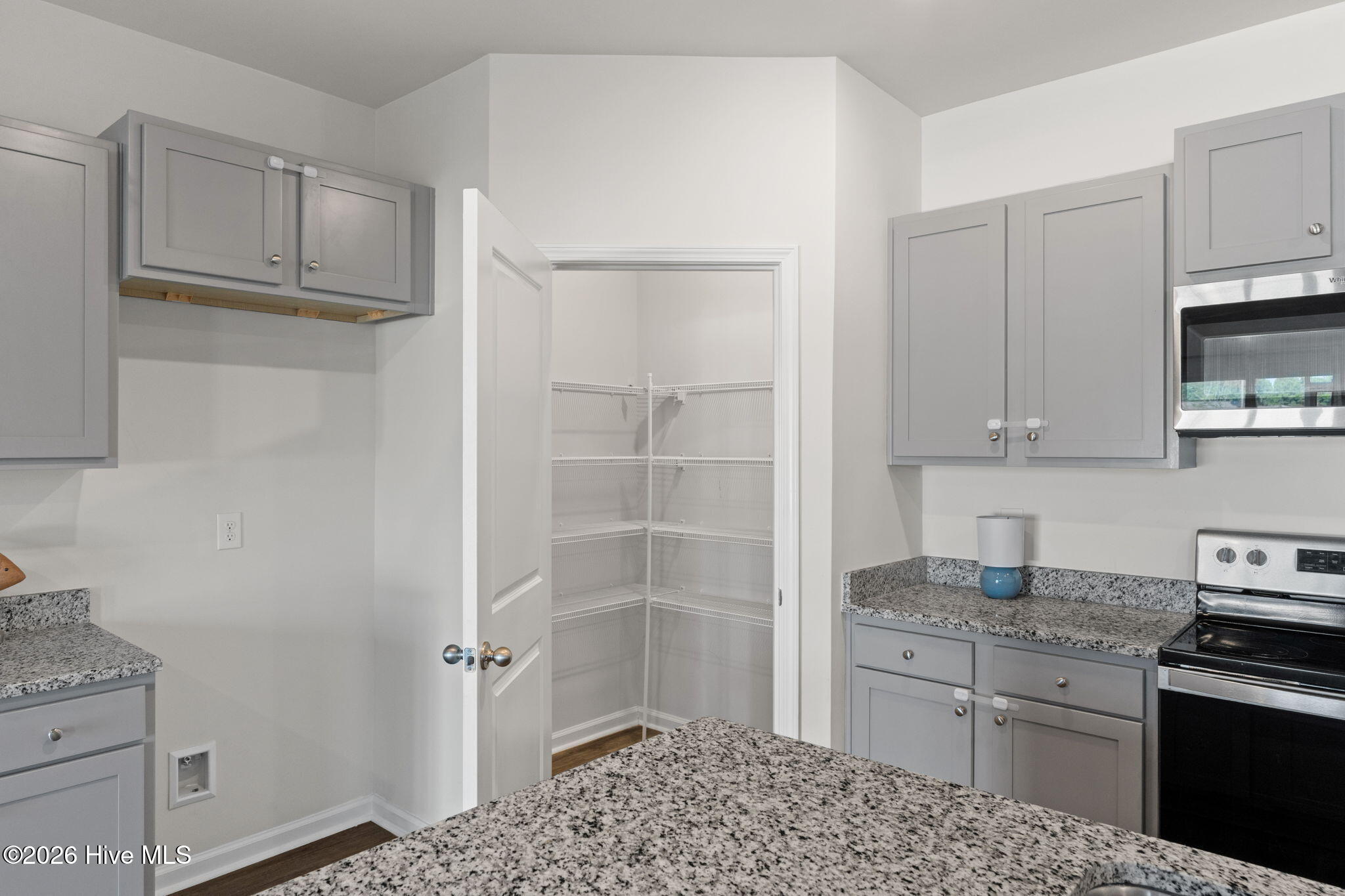 1001 Burled Oak Ridge Loop Se Property Photo 6