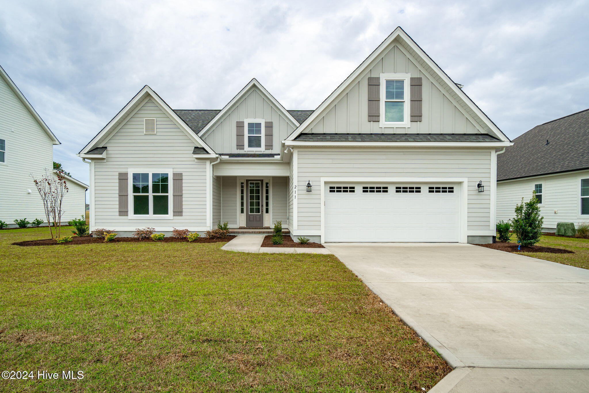 105 Windswept Lane Property Photo 4