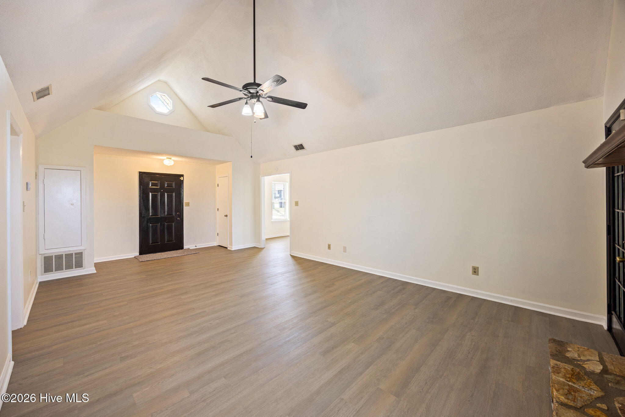 2554 Tara Heights Circle Property Photo 7