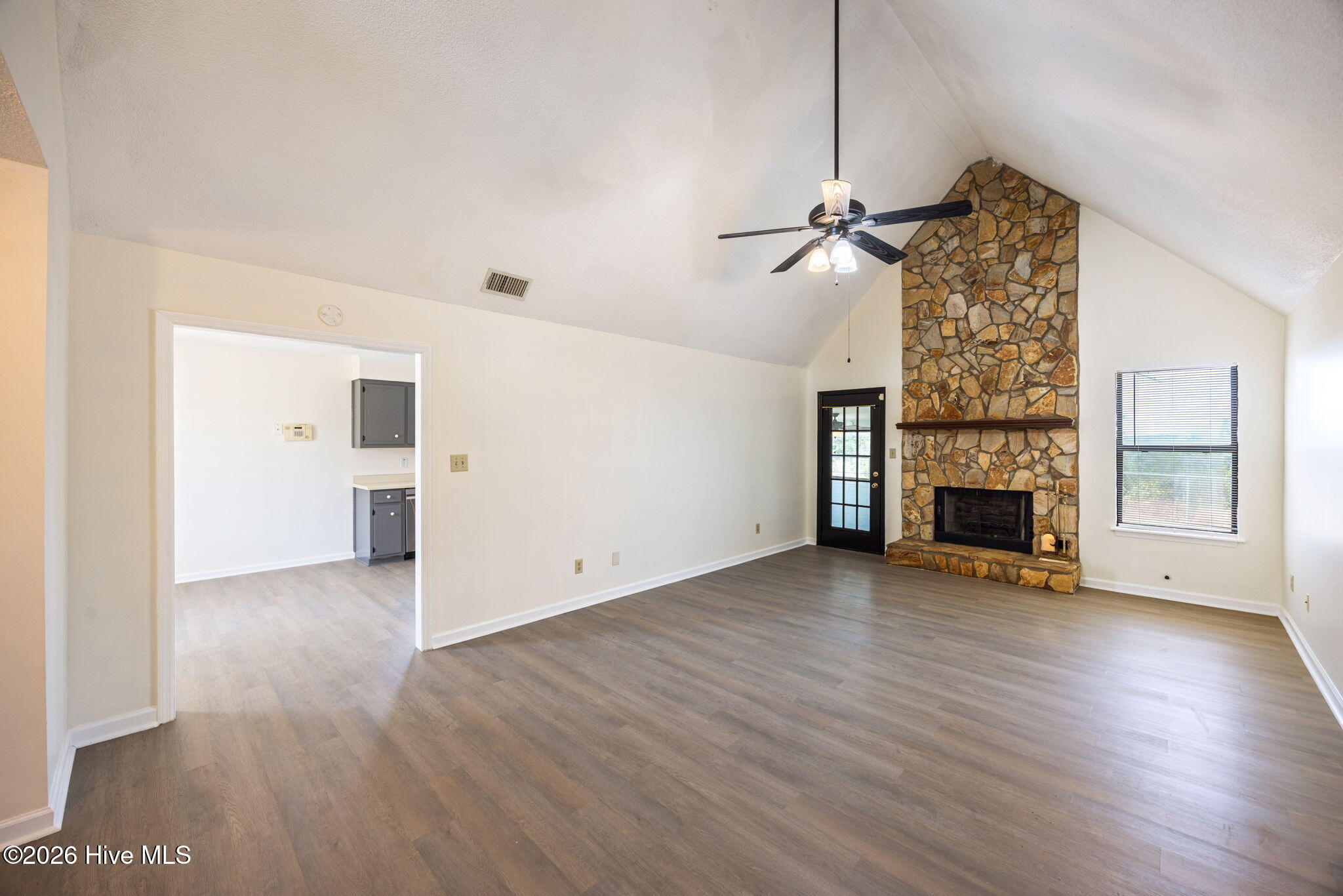 2554 Tara Heights Circle Property Photo 8
