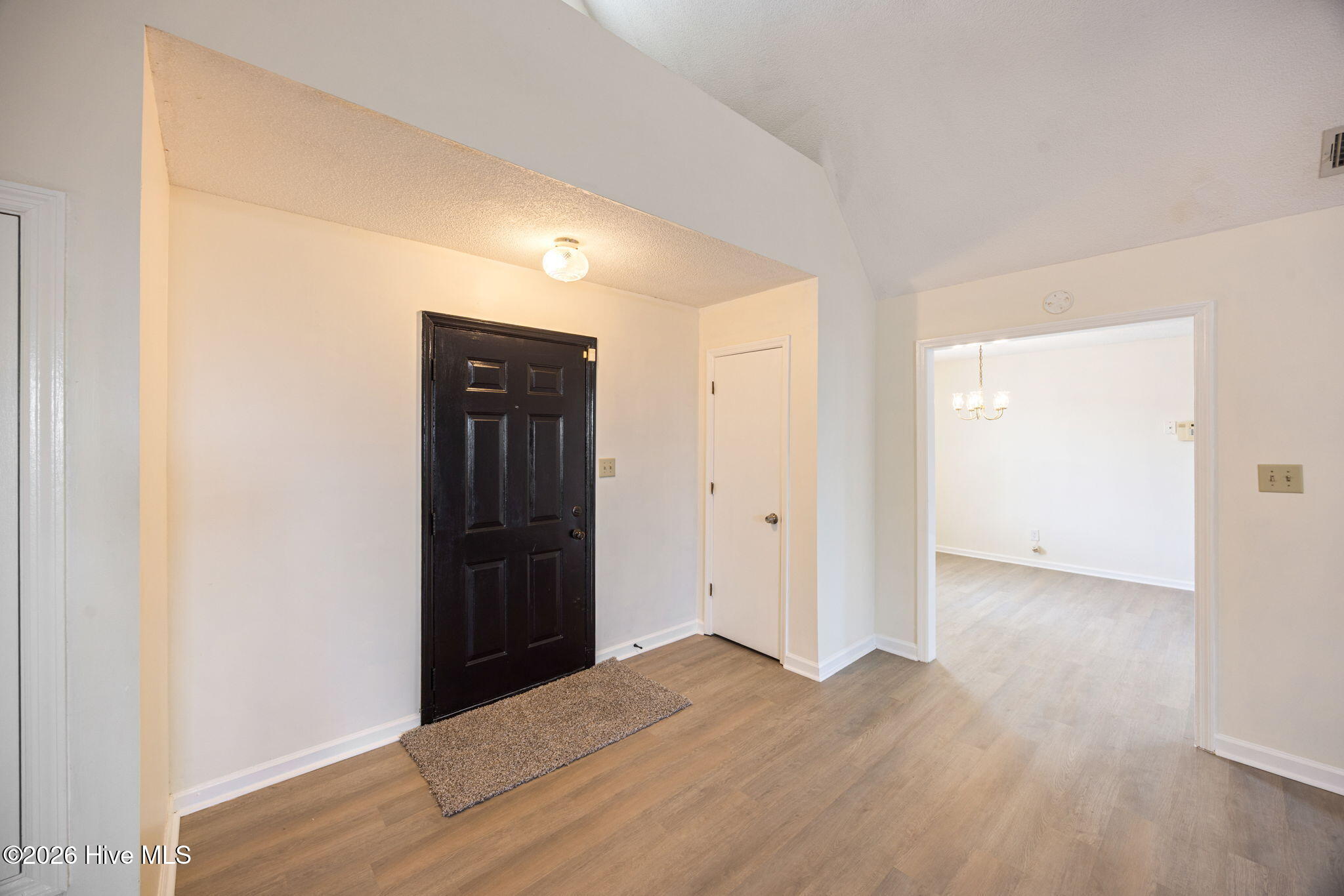 2554 Tara Heights Circle Property Photo 13