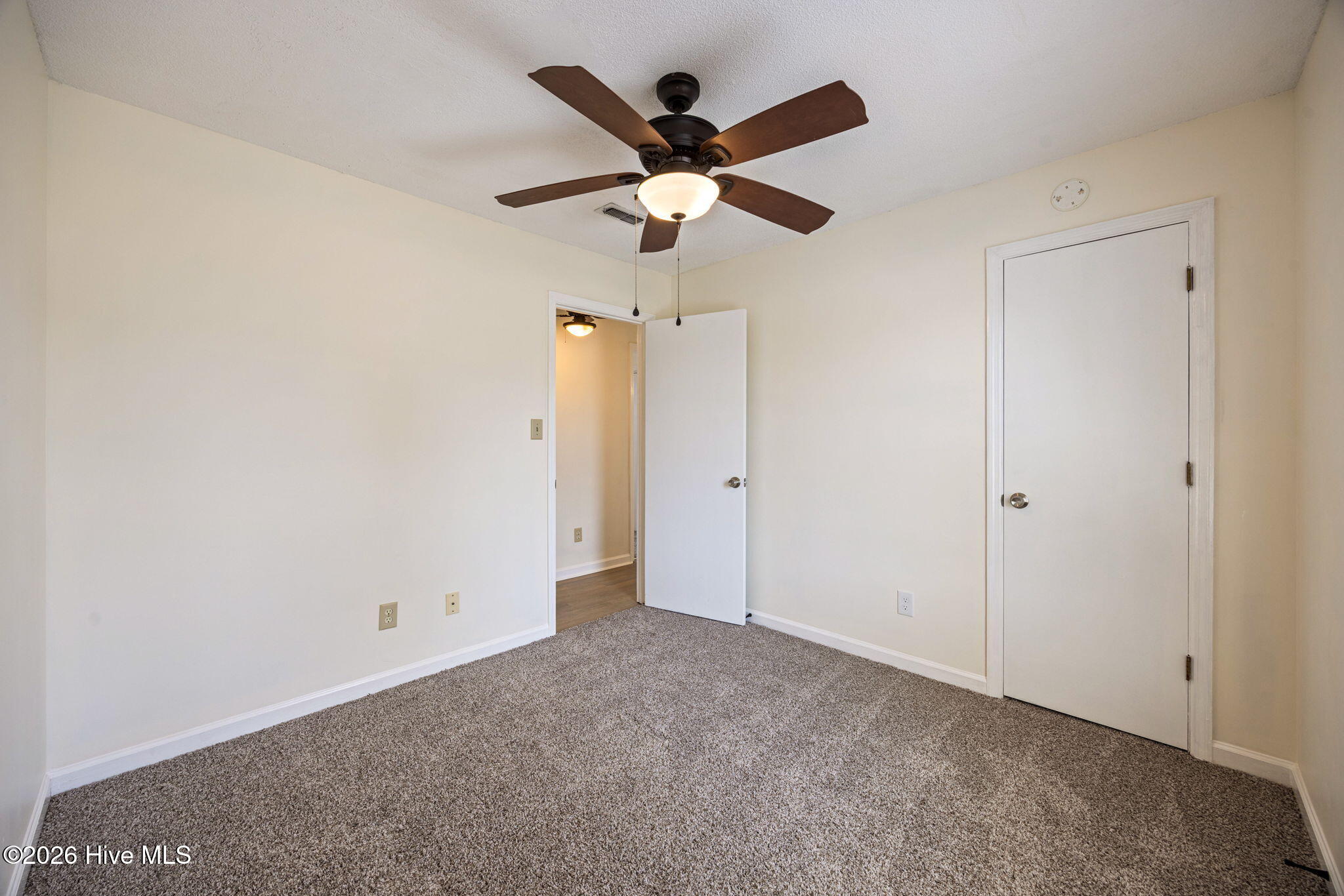 2554 Tara Heights Circle Property Photo 27