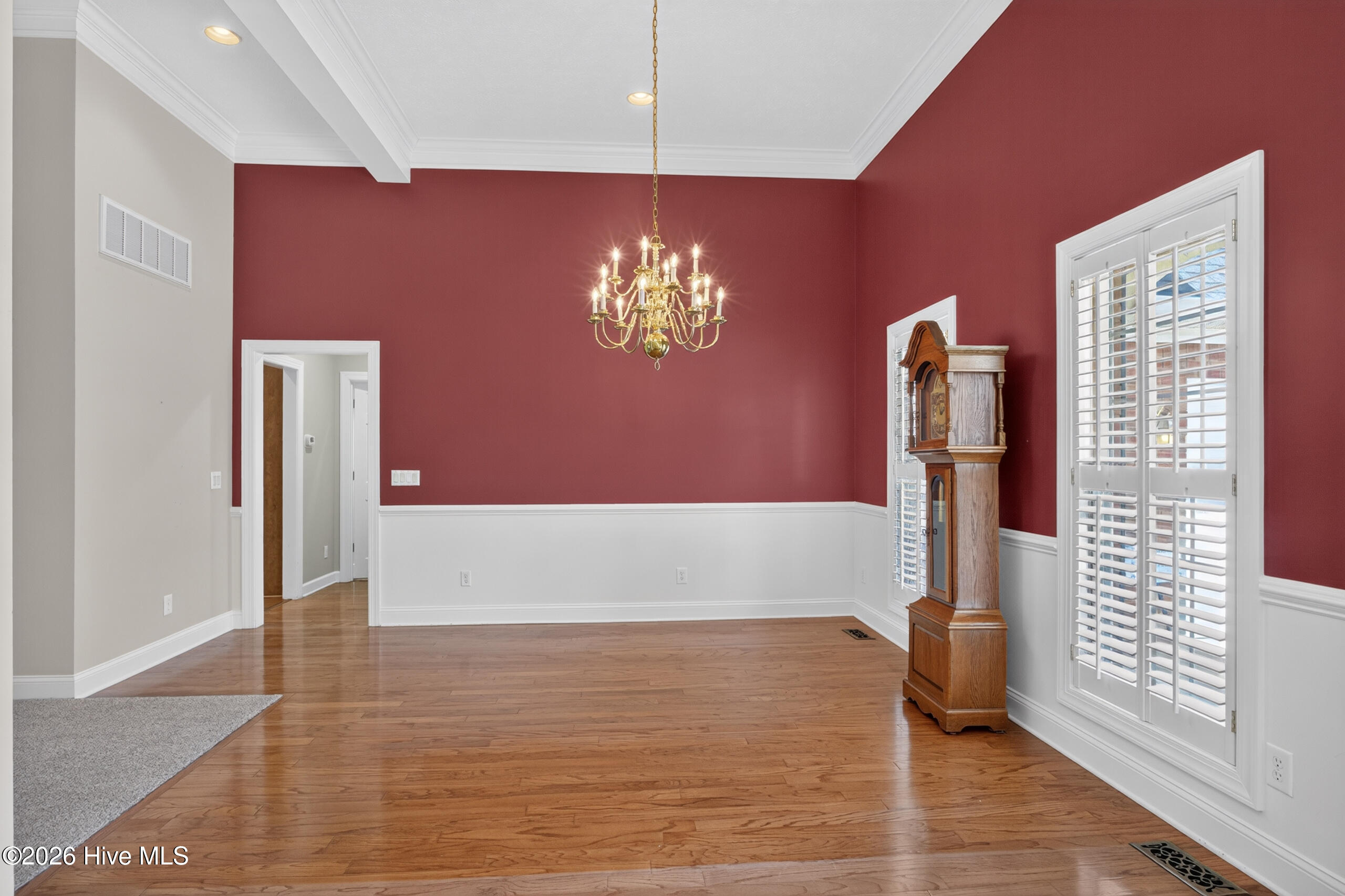 212 Red Oak Lane Property Photo 8