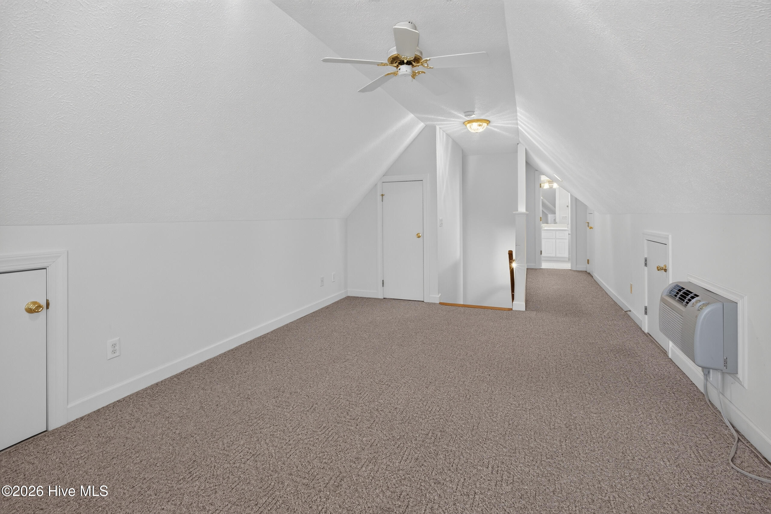 212 Red Oak Lane Property Photo 37