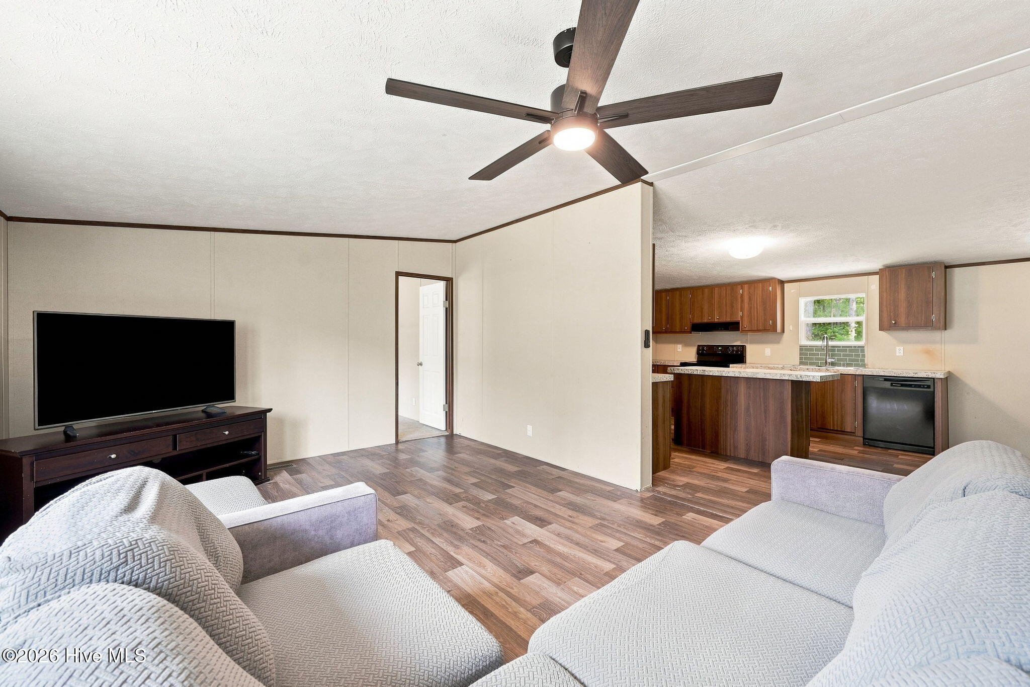 564 Pond Road Property Photo 3
