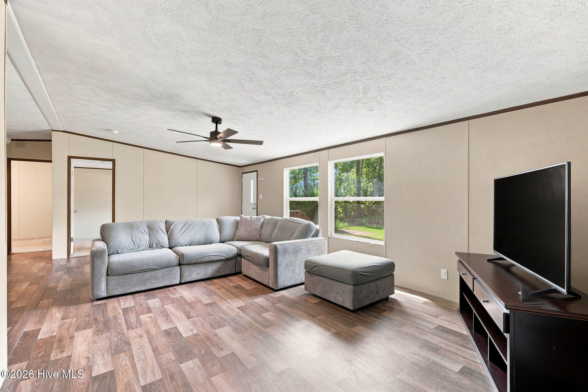 564 Pond Road Property Photo 6