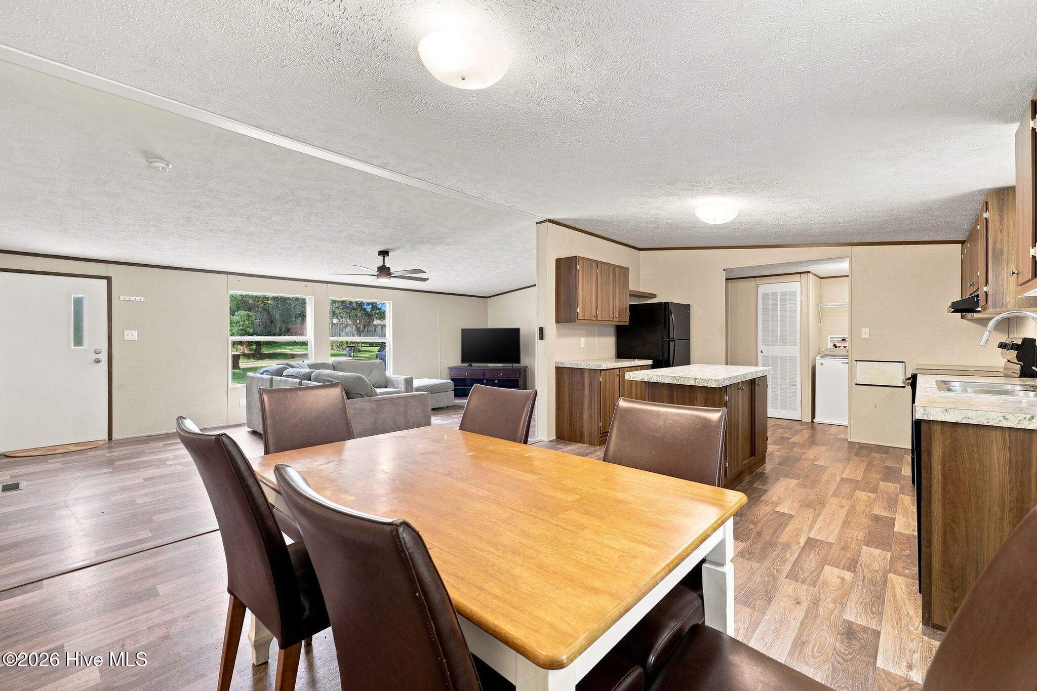 564 Pond Road Property Photo 10