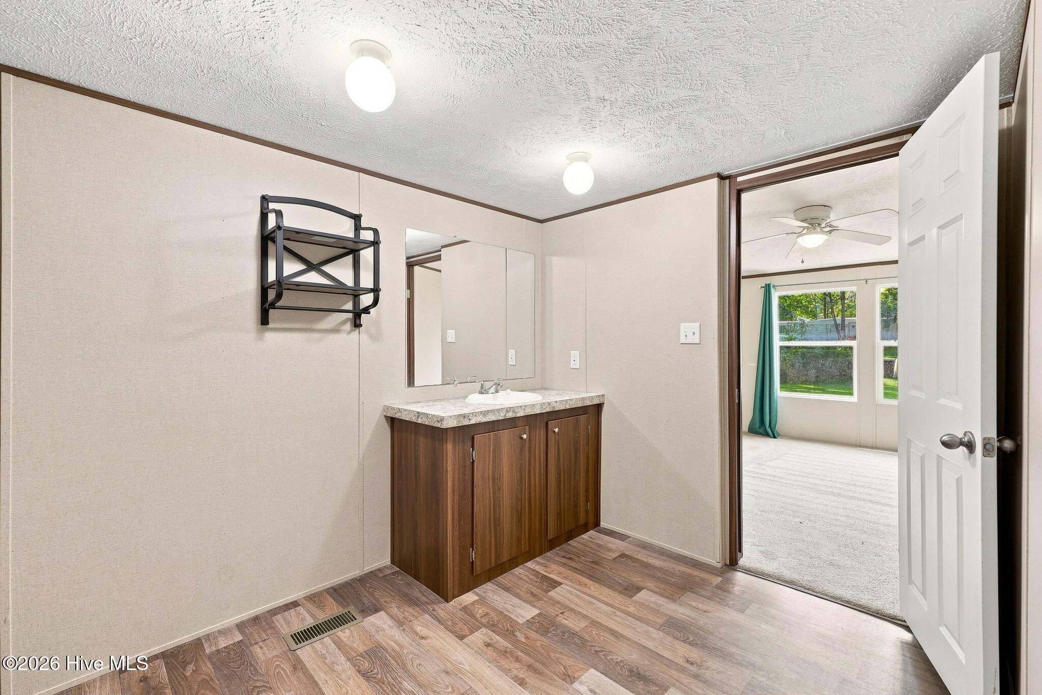 564 Pond Road Property Photo 21
