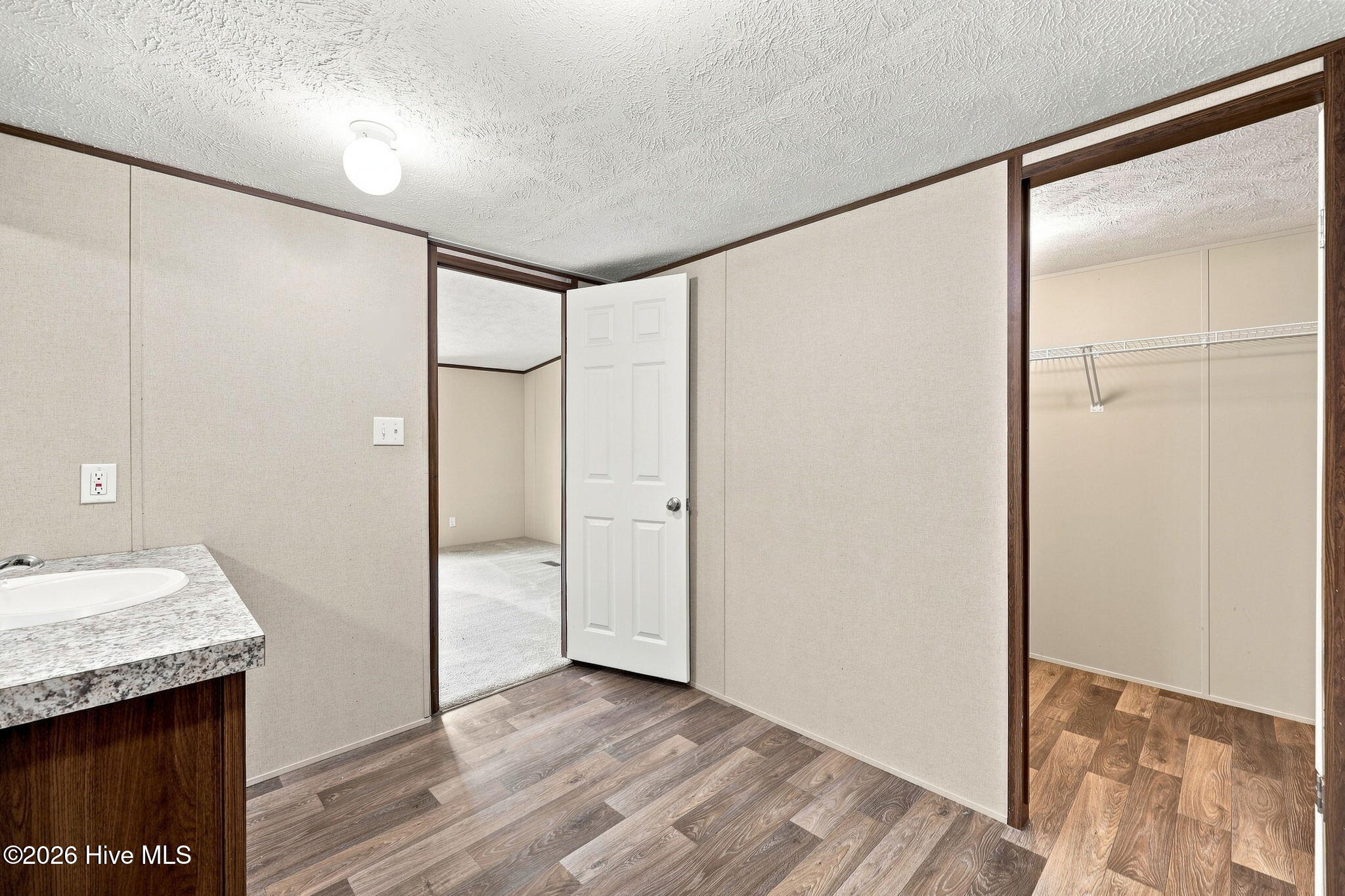 564 Pond Road Property Photo 23
