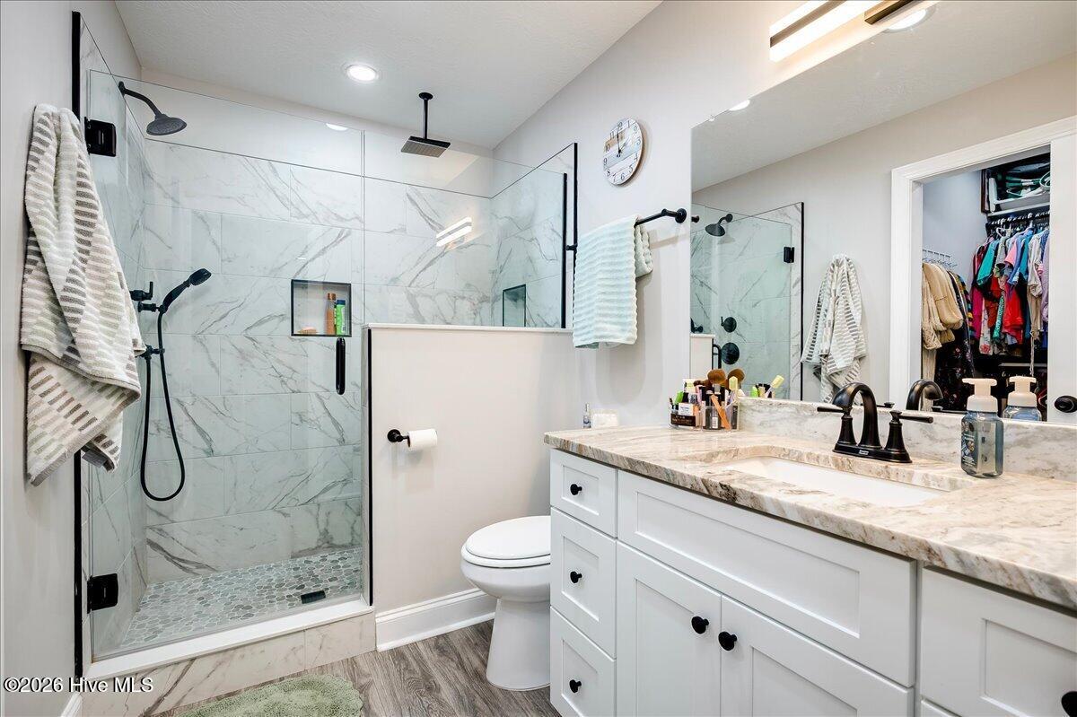 4121 Langley Street Property Photo 7