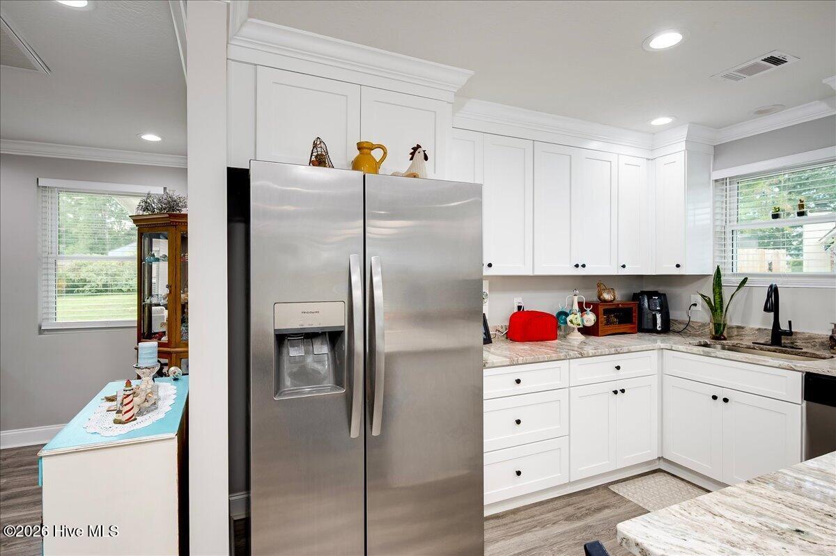 4121 Langley Street Property Photo 17