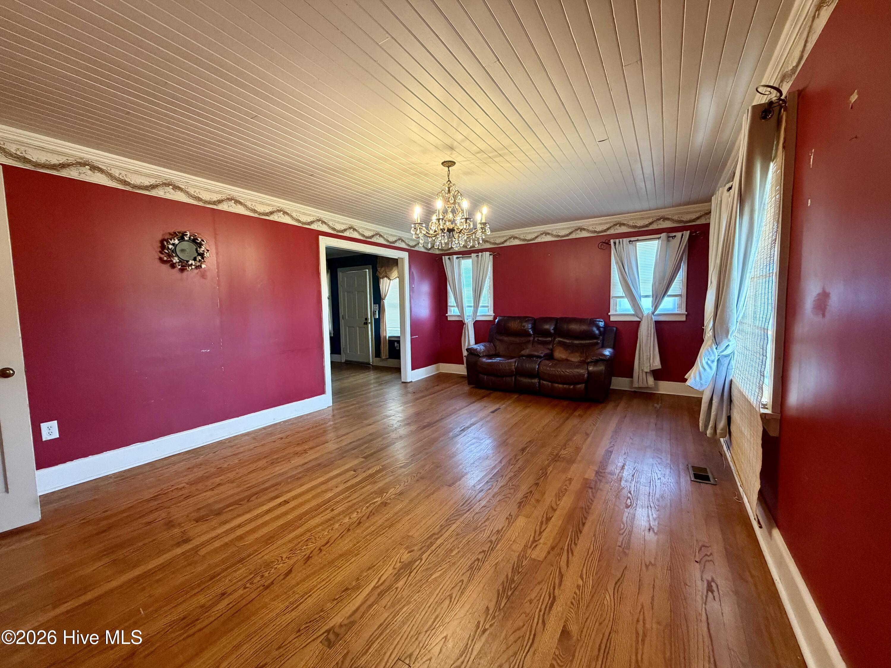 506 Raleigh Road Property Photo 3