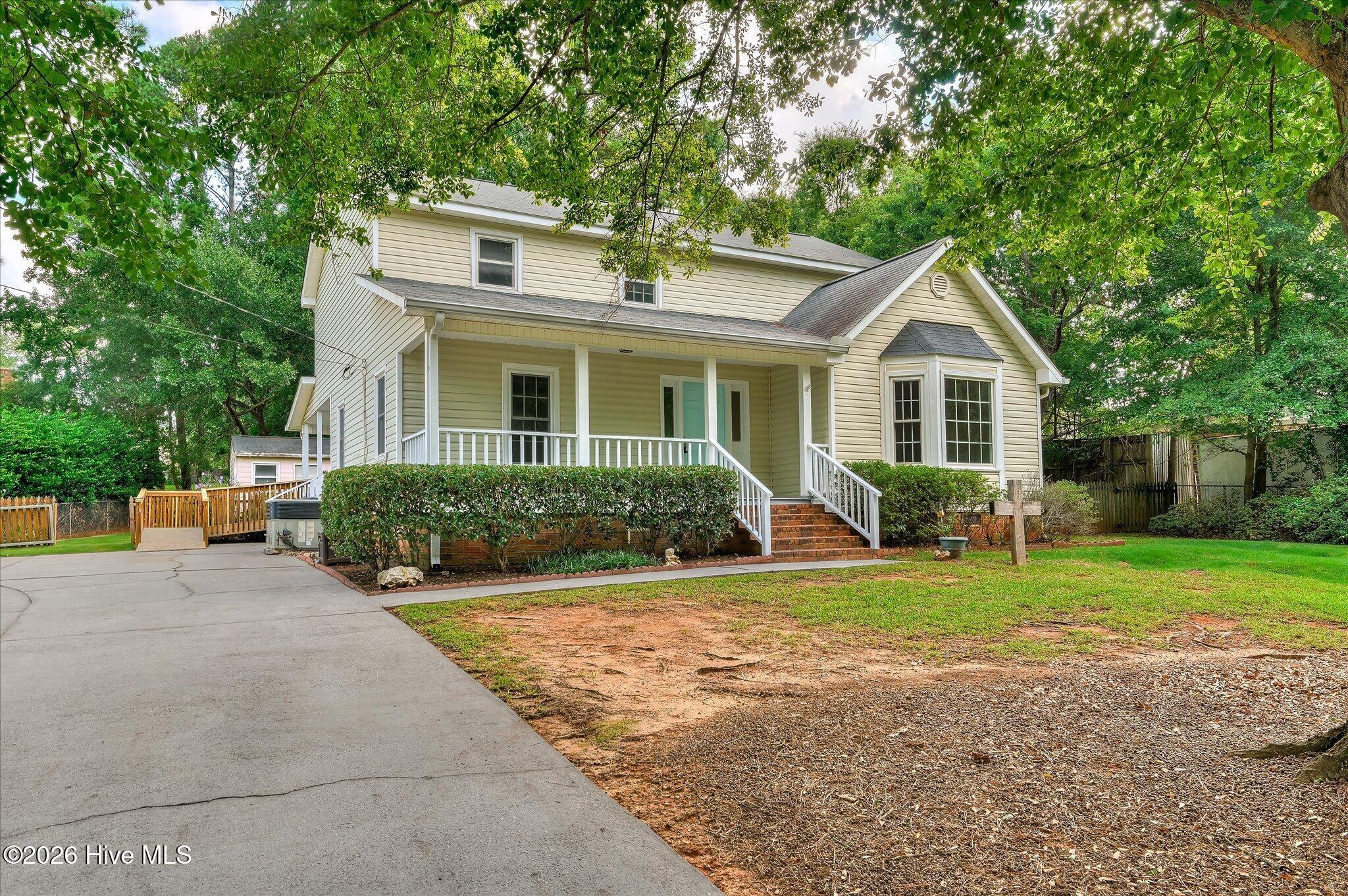 202 Ashley Circle Property Photo 3
