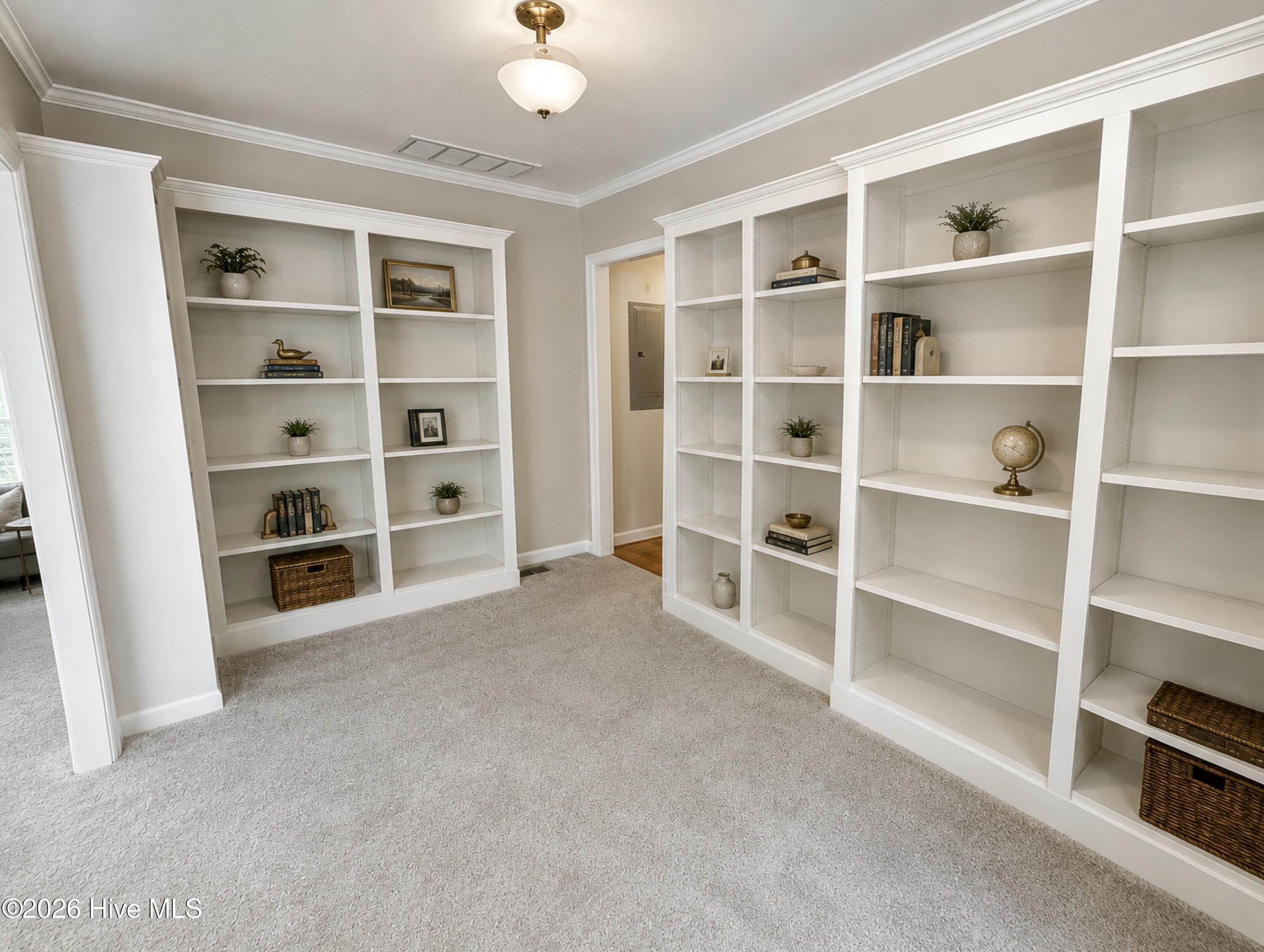 1405 N Overlook Drive Property Photo 5