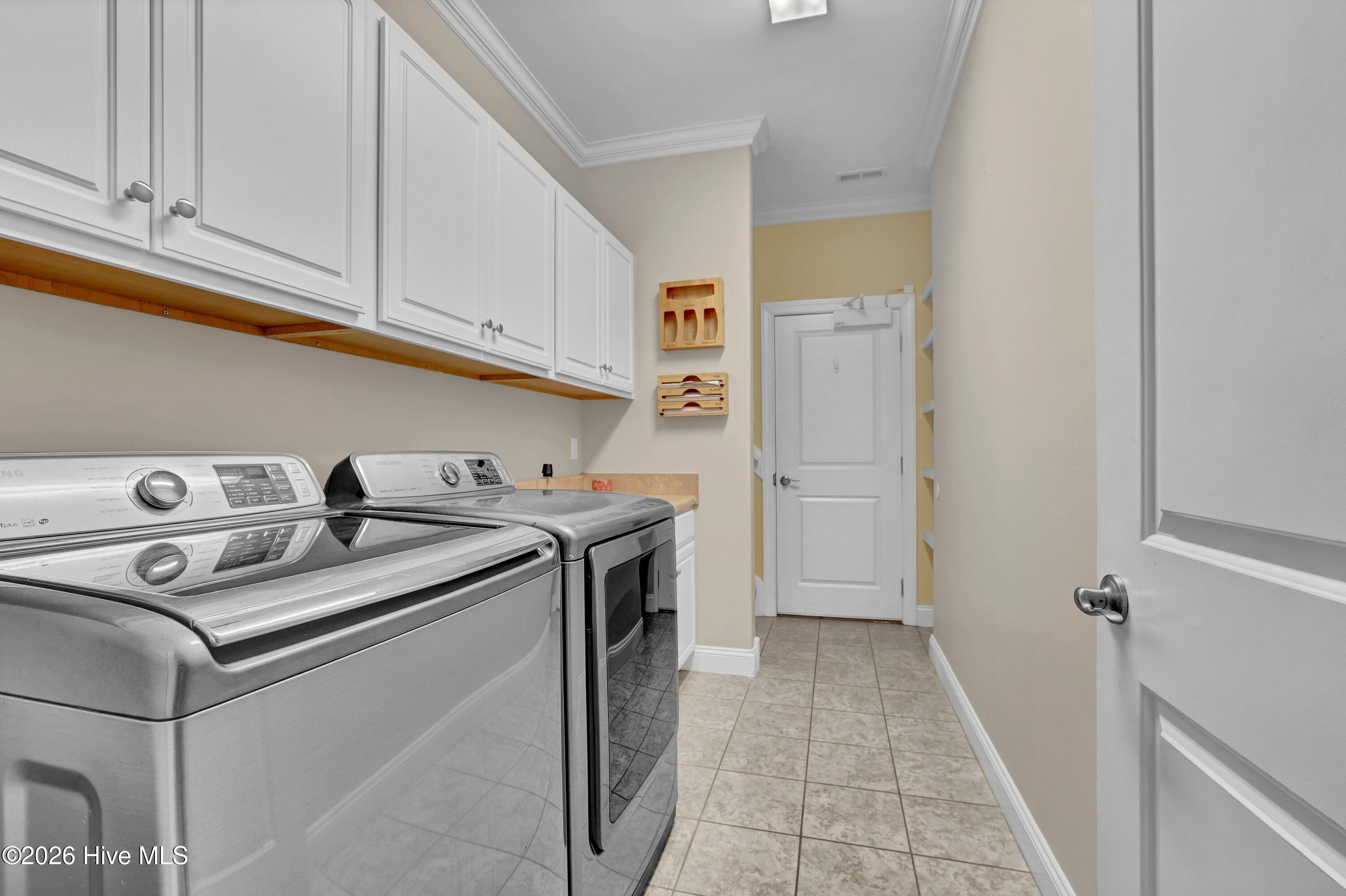 1334 Hydrangea Court Property Photo 38