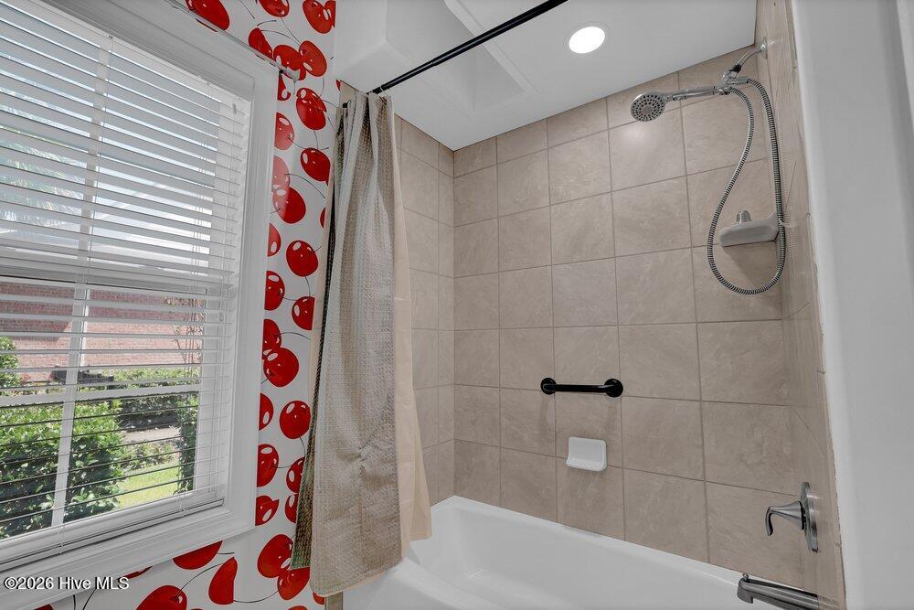 1334 Hydrangea Court Property Photo 73