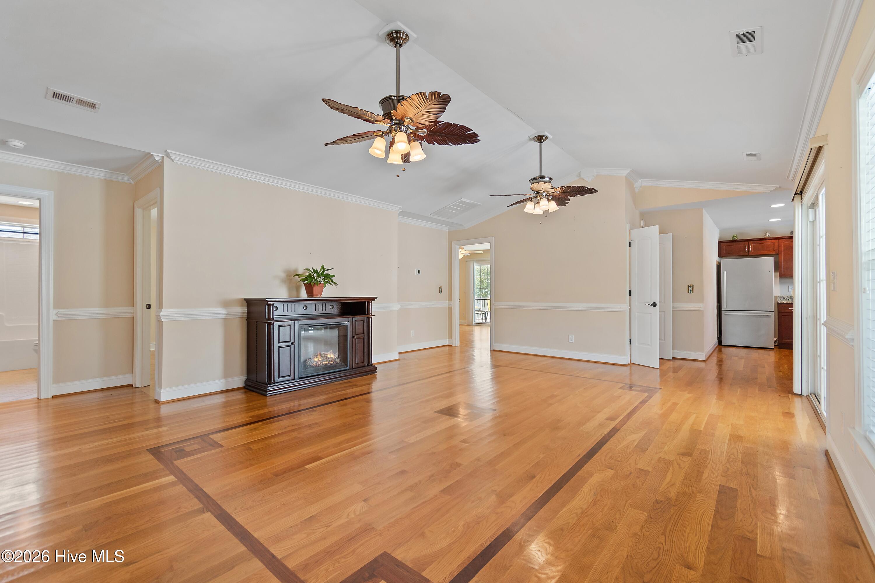 329 Ne 59th Street Property Photo 18