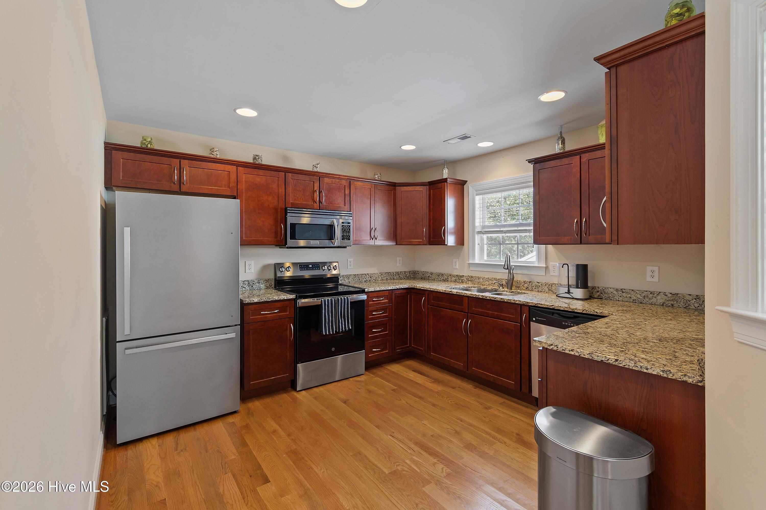 329 Ne 59th Street Property Photo 19