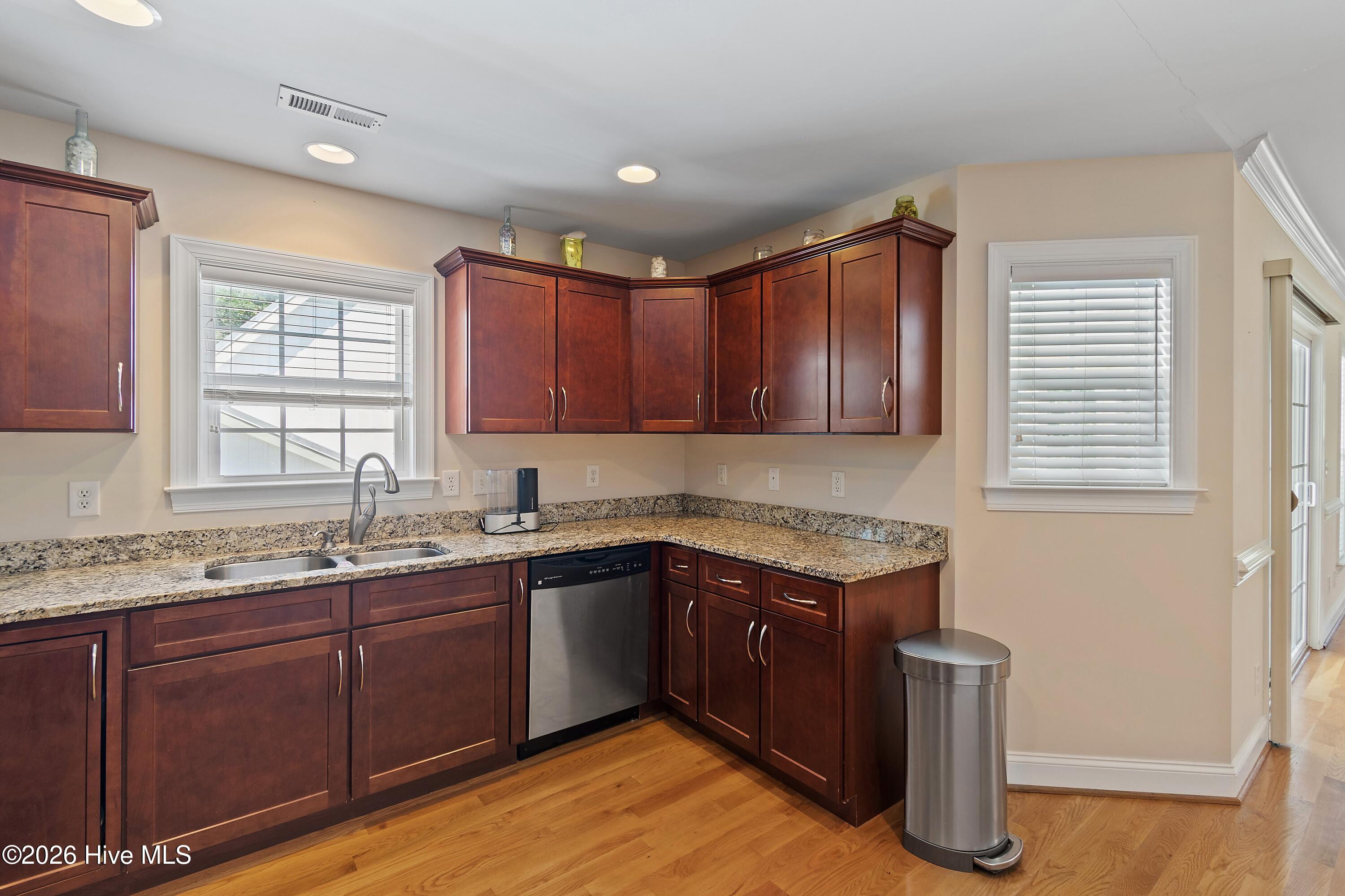 329 Ne 59th Street Property Photo 20