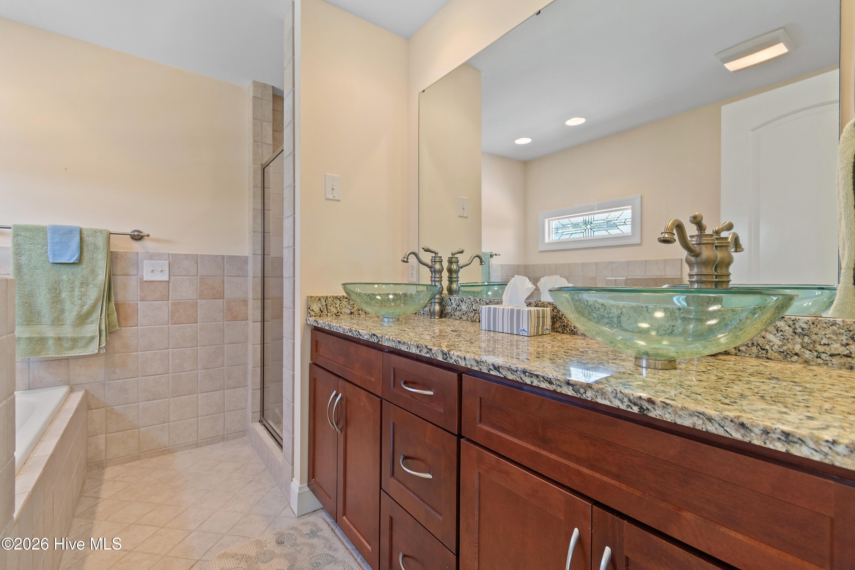 329 Ne 59th Street Property Photo 31
