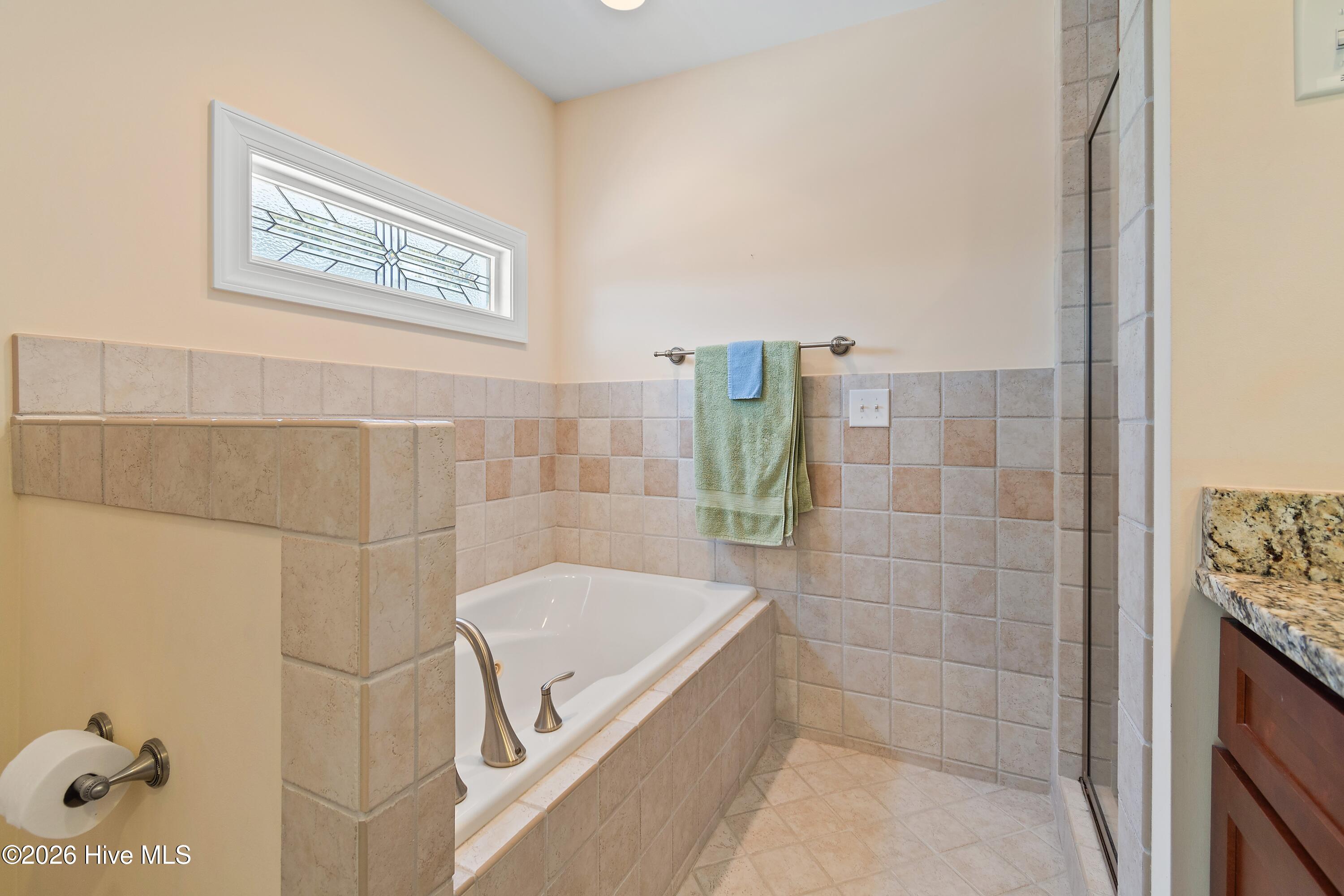 329 Ne 59th Street Property Photo 32