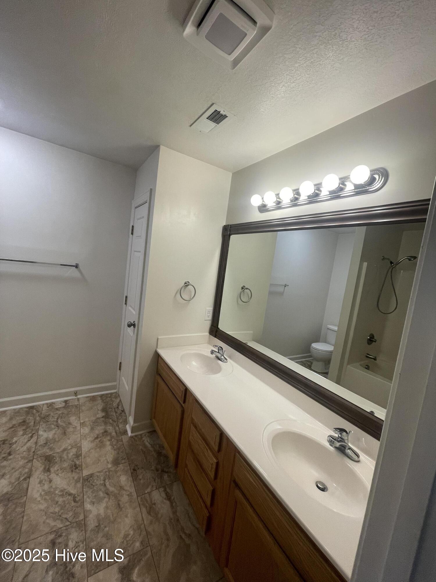 602 Springwood Drive Property Photo 6