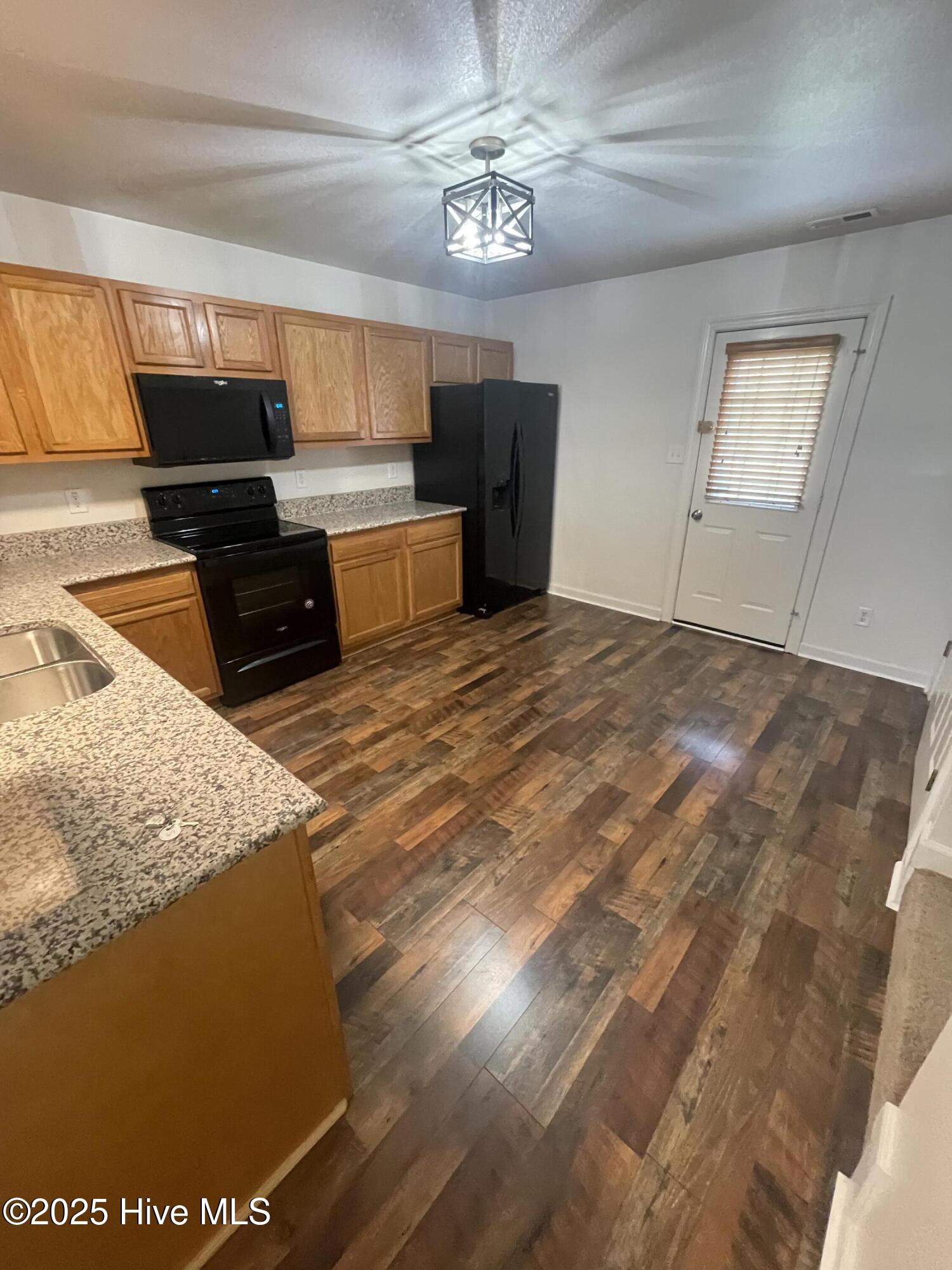 602 Springwood Drive Property Photo 12