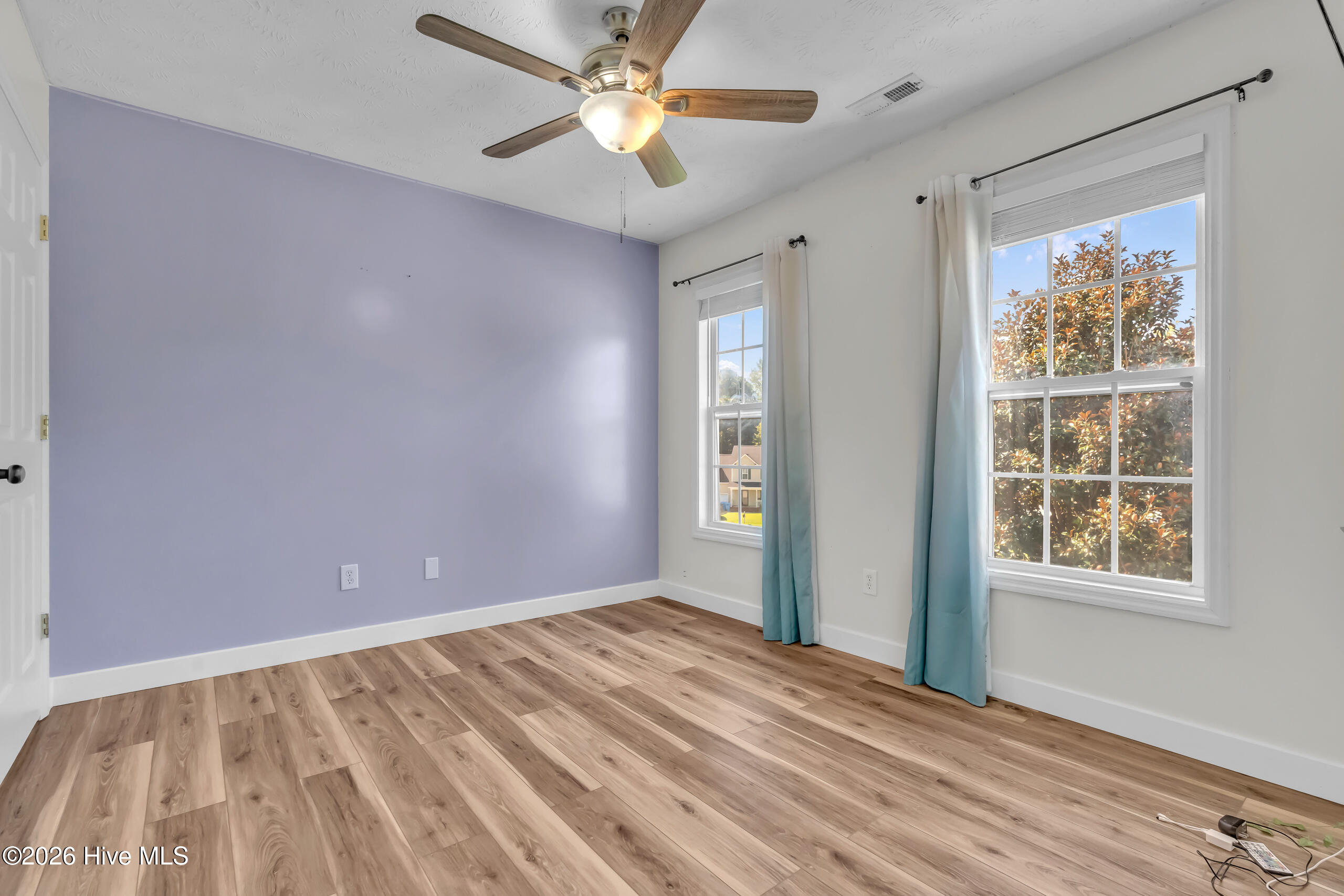 305 E Regent Court Property Photo 40