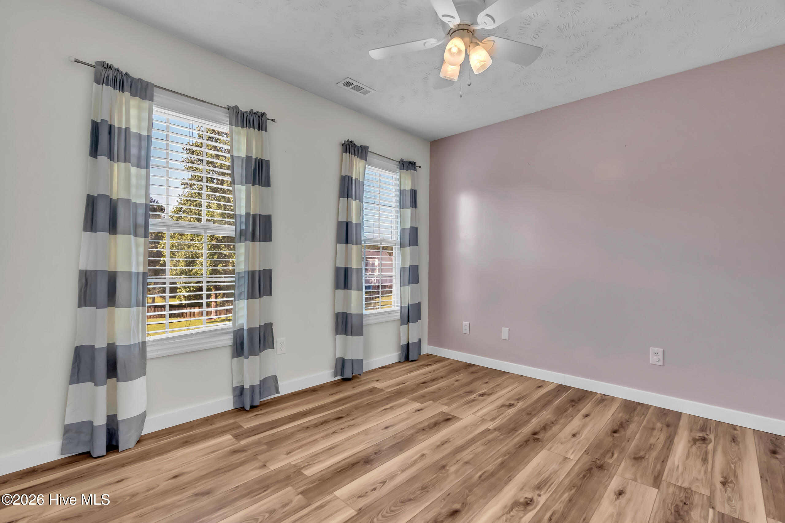 305 E Regent Court Property Photo 43