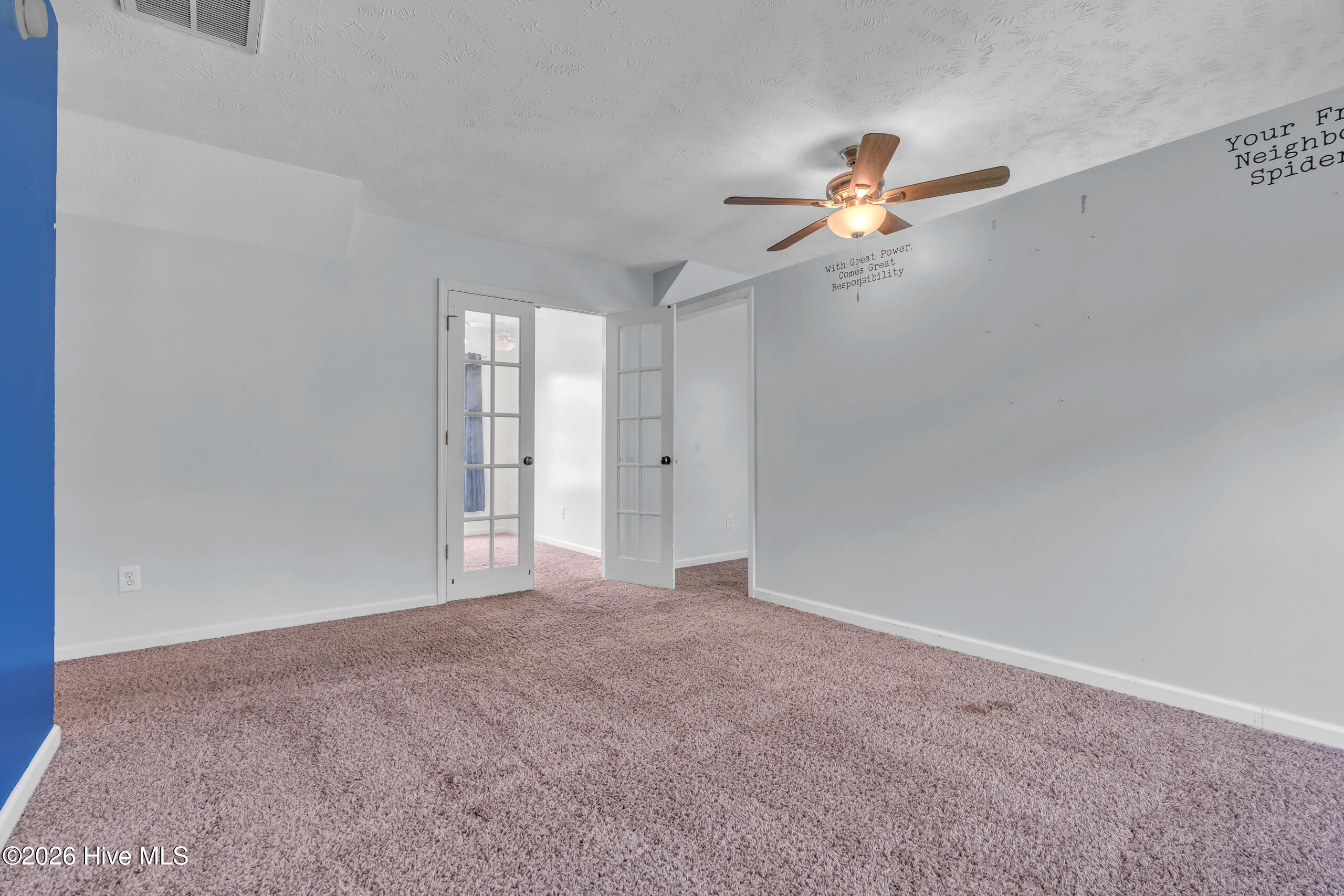 305 E Regent Court Property Photo 46