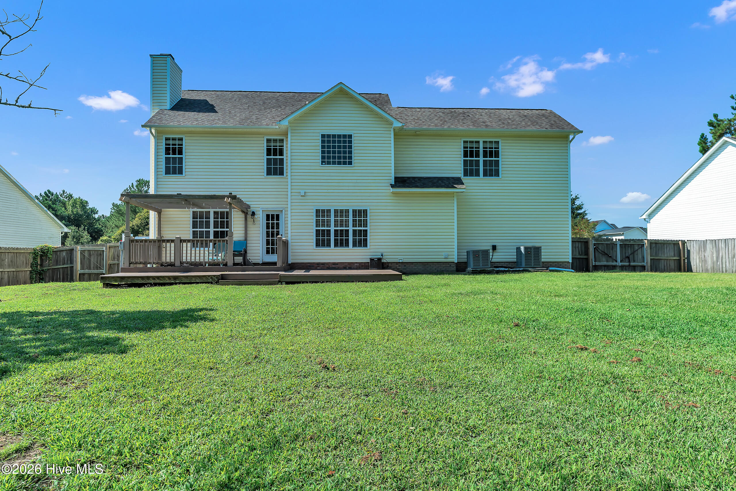 305 E Regent Court Property Photo 65