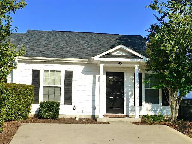 7024 E Reagan Circle E Property Photo 1