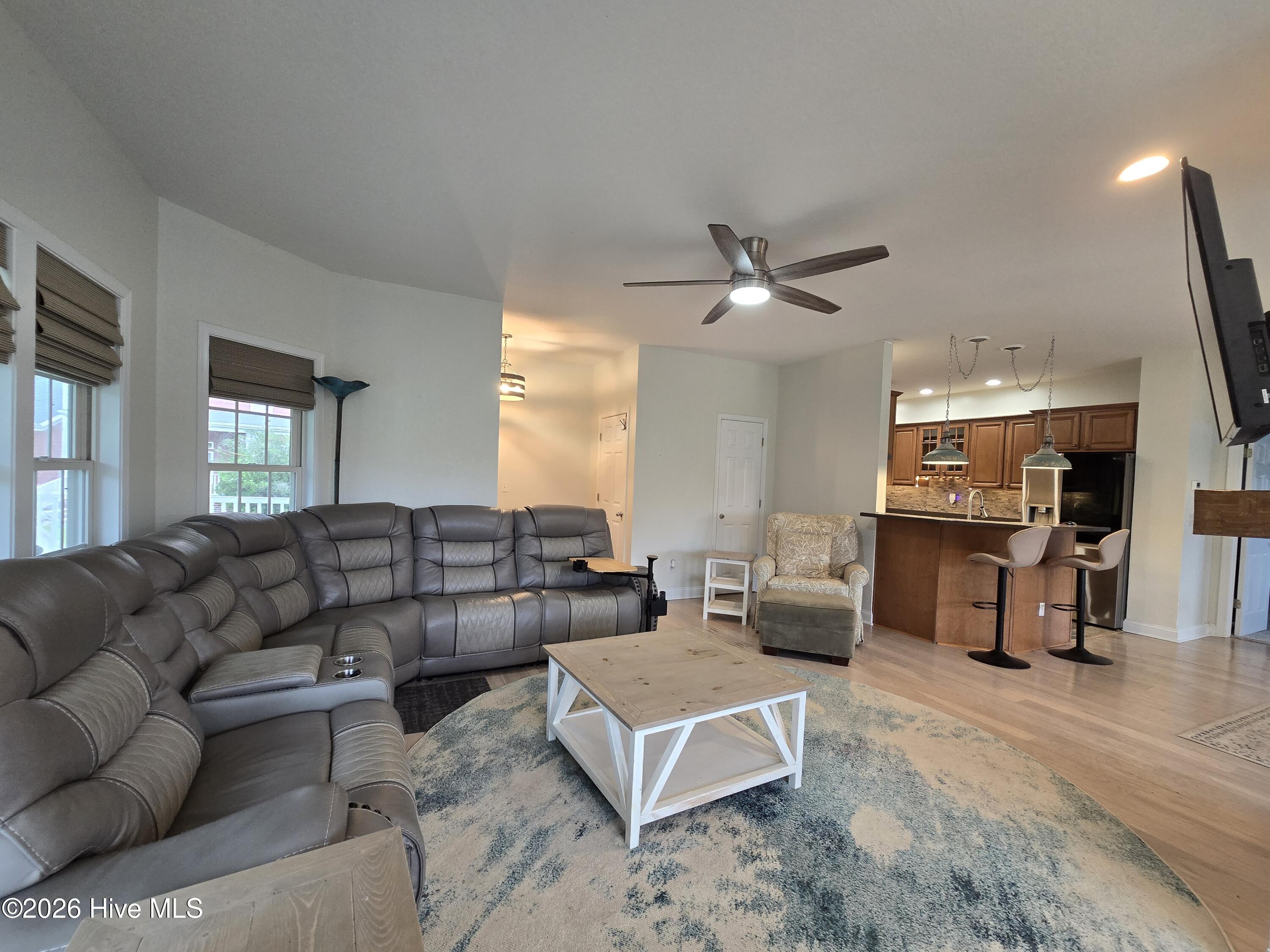 151 Mariners Way Property Photo 5