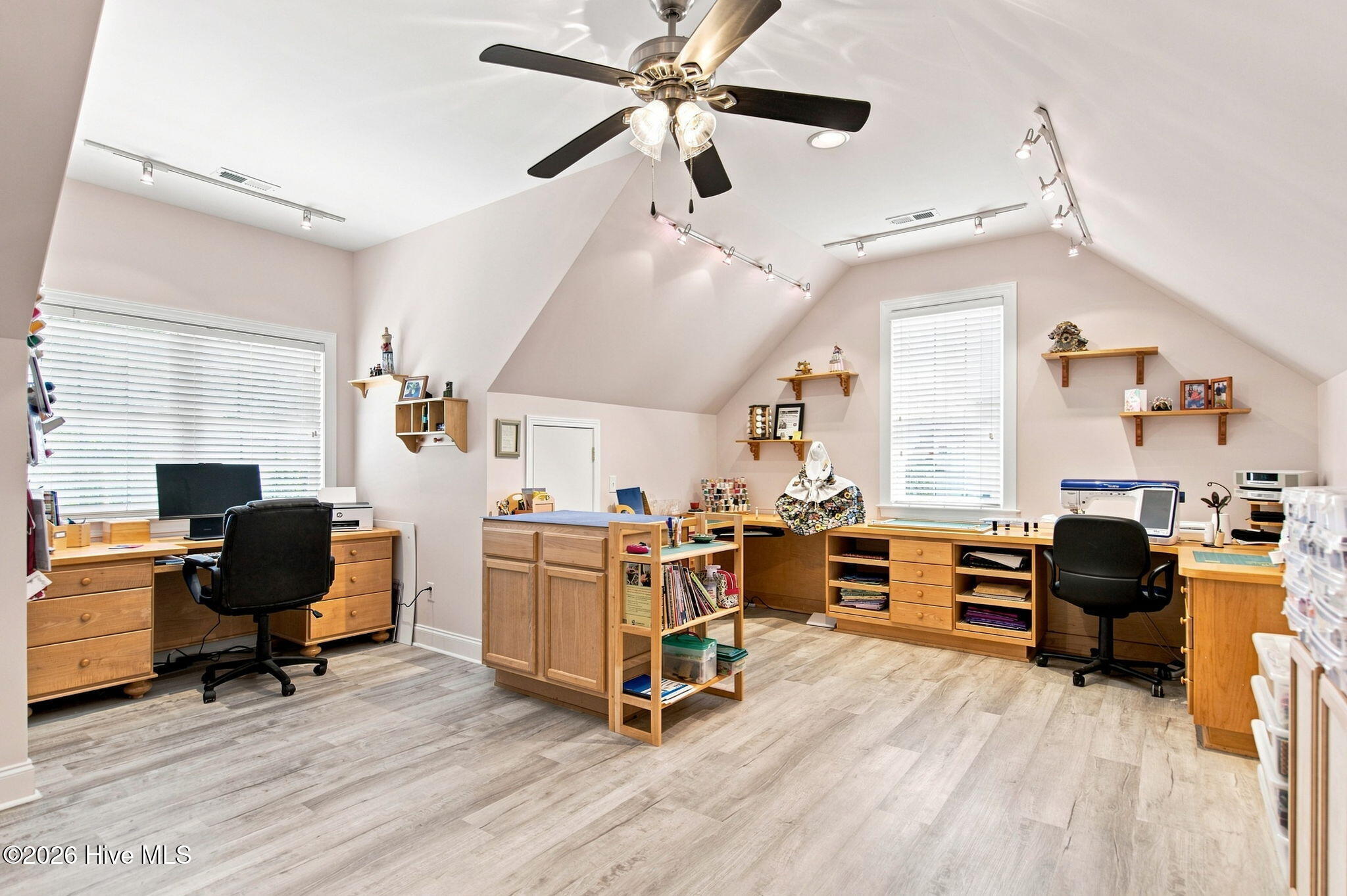 1009 West Cove Loop Property Photo 21