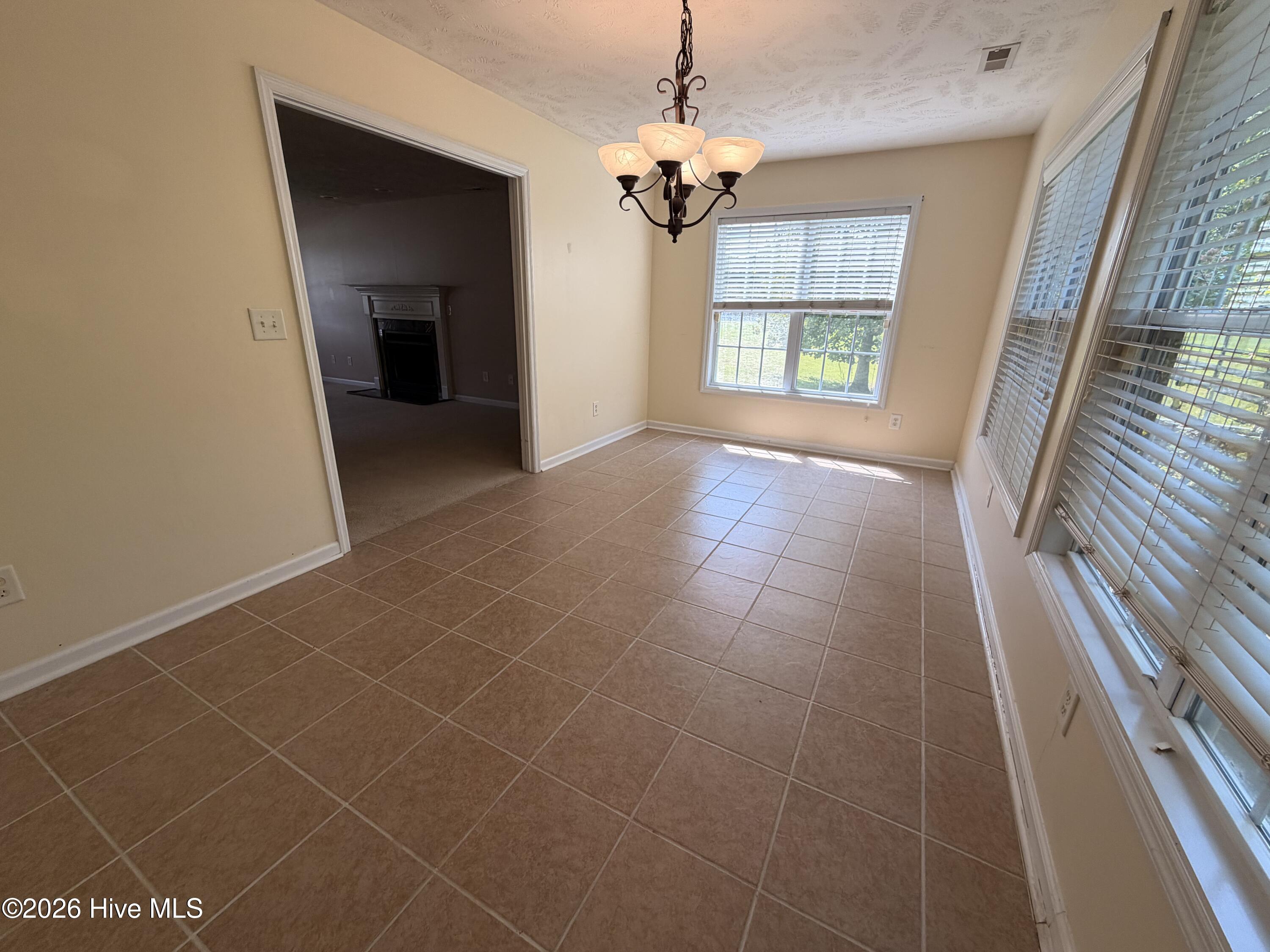 157 Mendover Drive Property Photo 12