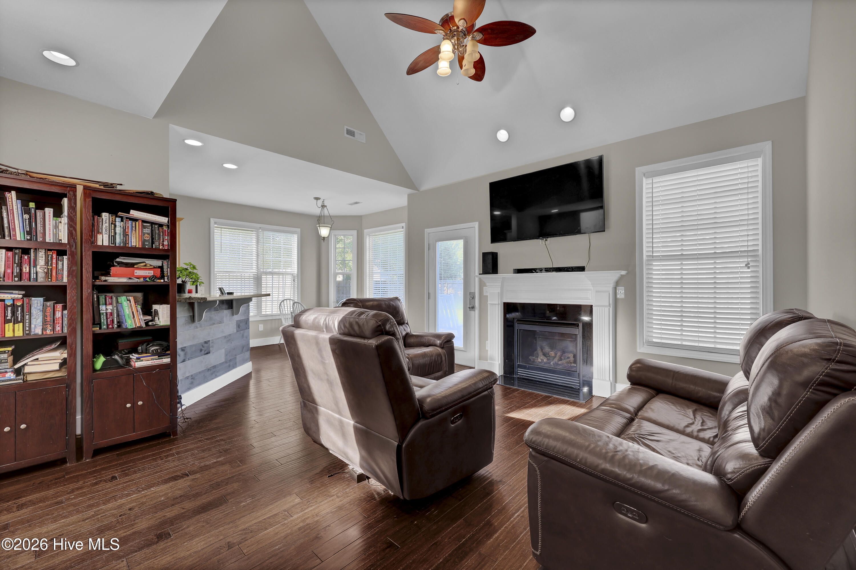 55 Morgan Cove Drive Property Photo 12