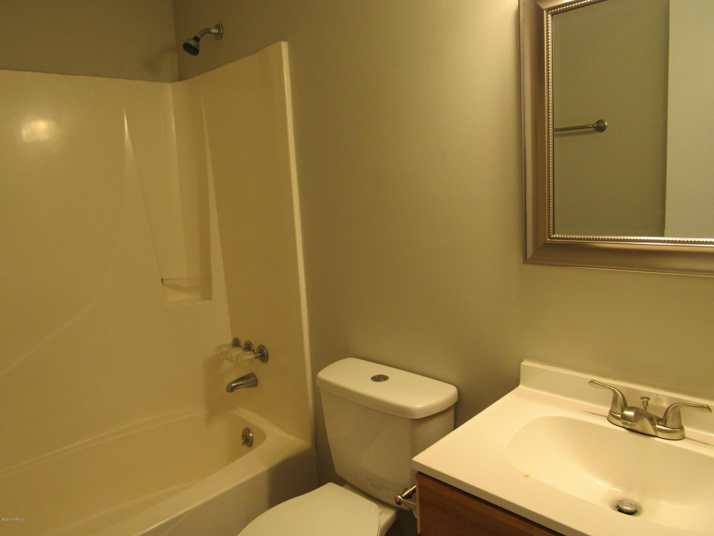 325 W Frances Street Property Photo 8
