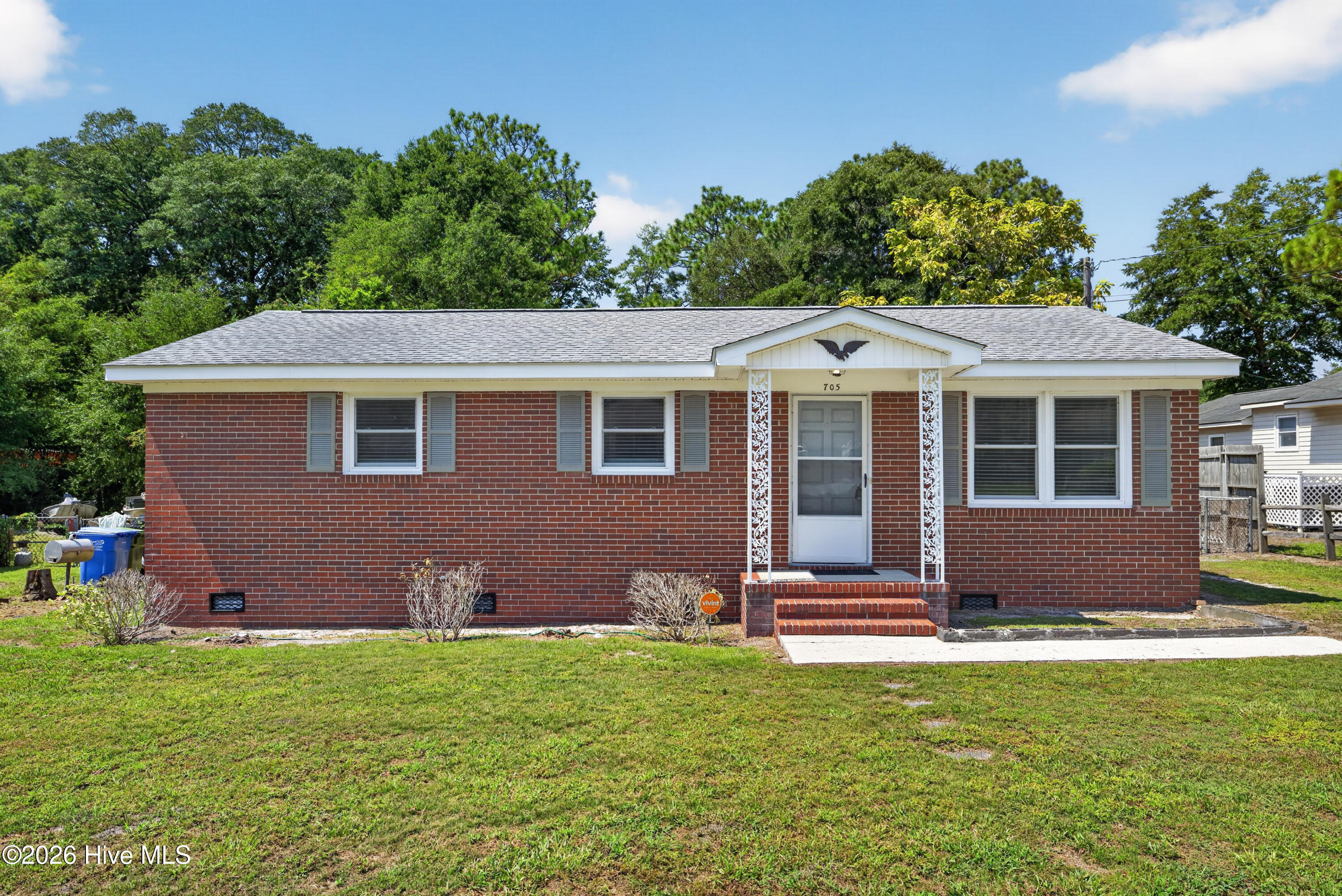 705 Holbrooke Avenue Property Photo 1